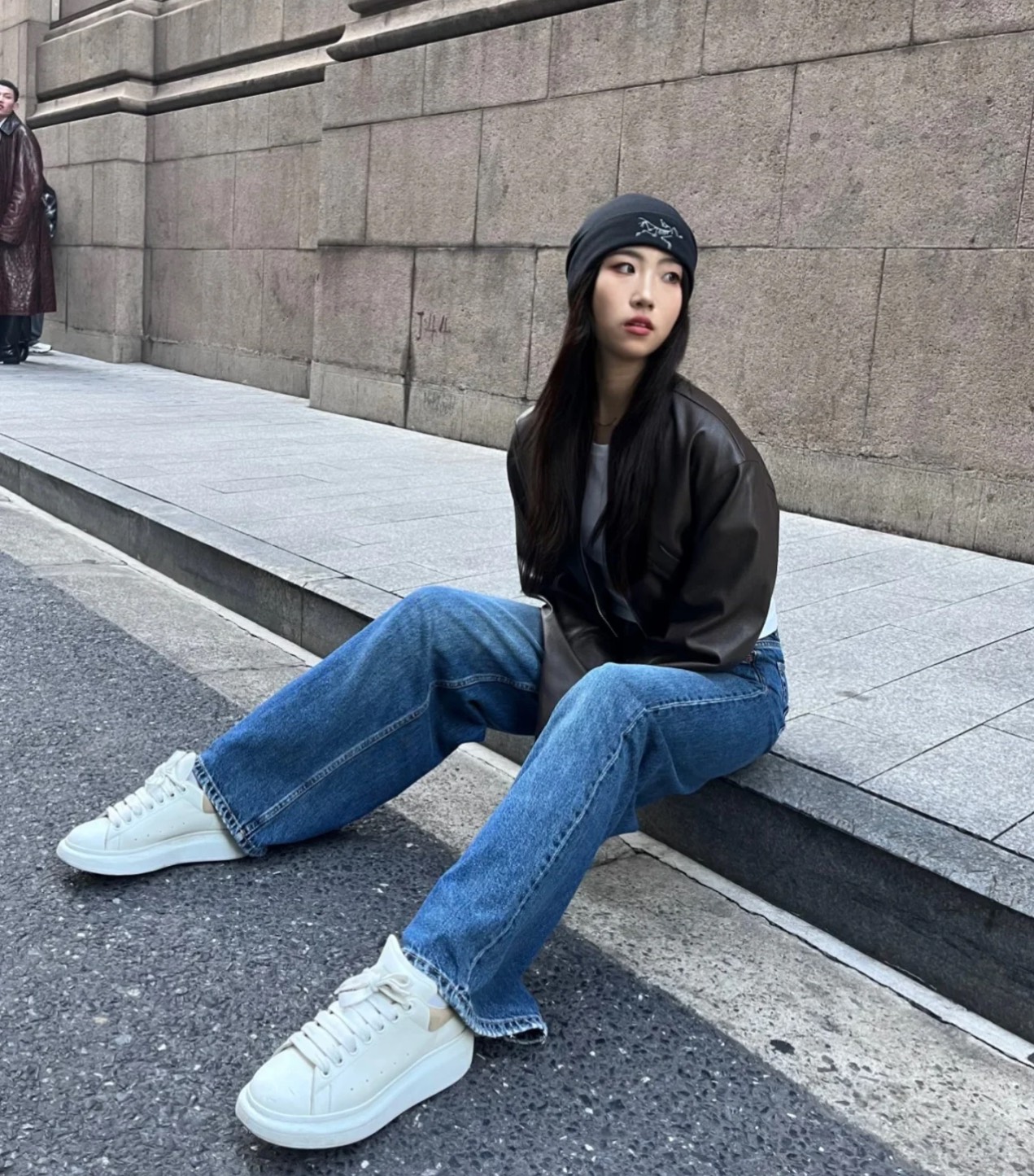 羊毛帽采用柔软的针织材质贴合头型,让你感受到无与伦比的舒适度 3