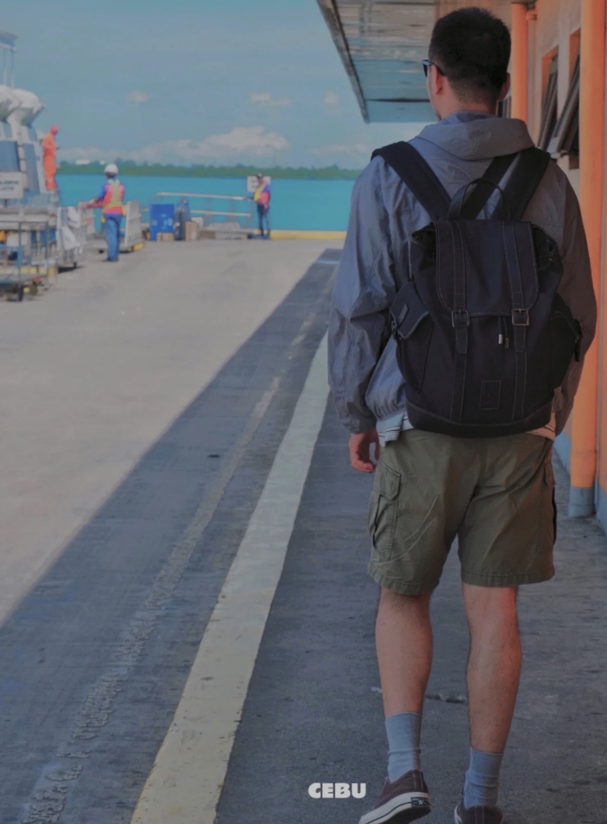 A timeless unisex backpack that seamlessly balances refined design with - Comprehensive 5