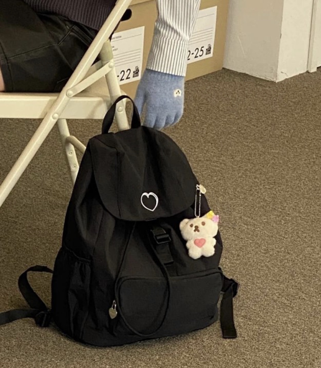 Lightweight backpack designed for effortless shoulder carry - Comprehensive 2