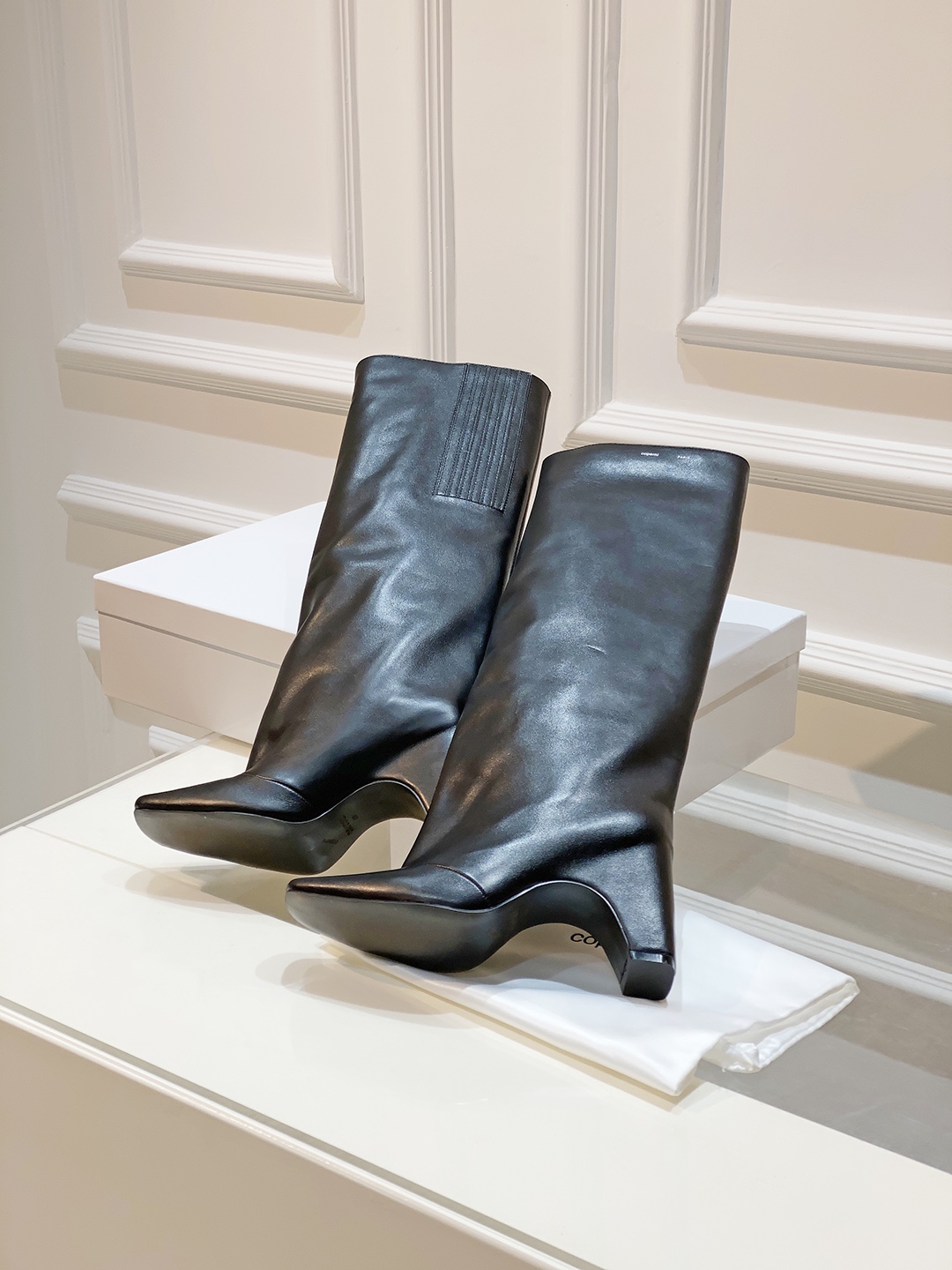 Coperni 24SS Showroom: Superb, Thin, Hot Autumn/Winter Collection with Oxen Skin Details - 图片 4