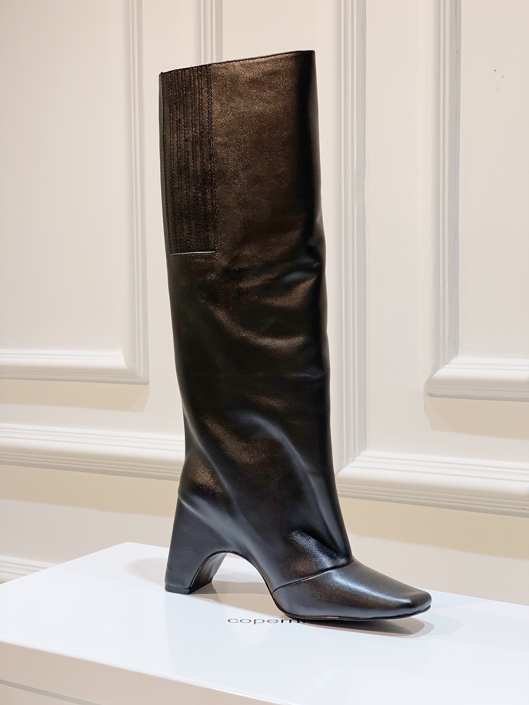 Coperni 24SS Showroom: Superb, Thin, Hot Autumn/Winter Collection with Oxen Skin Details - 图片 5