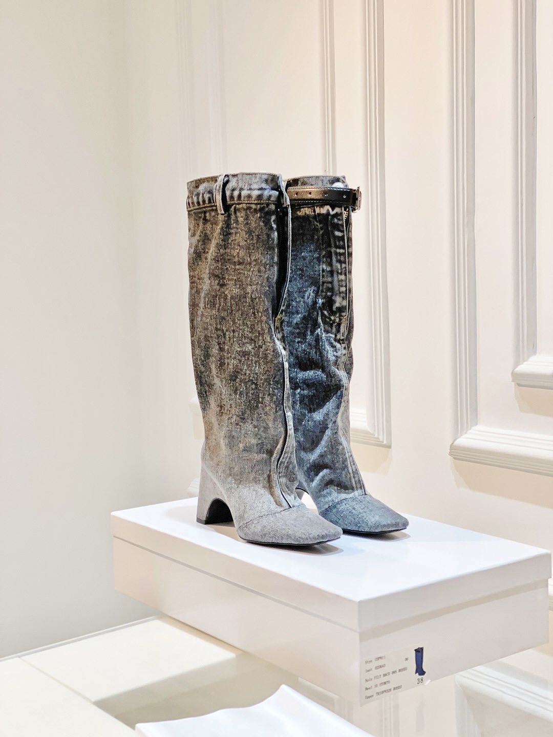 Coperni 24SS Showroom: Superb, Thin, and Hot Autumn/Winter Collection