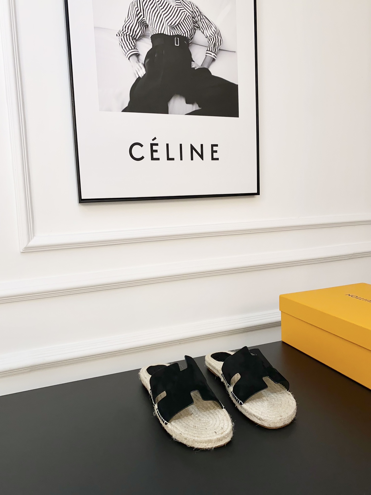 NO:273148,Real-price*Fisherman's straw-woven slippers. Straw-woven products are perfect for summer. The straw-woven bottom is paired with imported calfskin, and the texture is full!  The classic H-support upper looks expensive at first glance!  The temperament of casual old money and the comfort level are online!  Upper material cowhide/suede cowhide inner material None large sole material, hemp rope, straw woven   genuine leather sole optional size 35-43 (41.42.43 custom made without return or exchange),,slippers,espadrilles,espadrilles,cowhide,Leather soles19860909实价*渔夫草编拖鞋 草编单品就是夏日绝配,草编底搭配进口小牛皮,质感拉满！H托经典鞋面,一眼显贵！随性老钱的气质,舒适度在线！ 鞋面材质牛皮/绒面牛皮 内里材质无 大底材质麻绳草编＋真皮大底 可选码数女35-43（41.42.43定做不退换）,,slippers,espadrilles,espadrilles,cowhide,Leather soles,Men's shoes