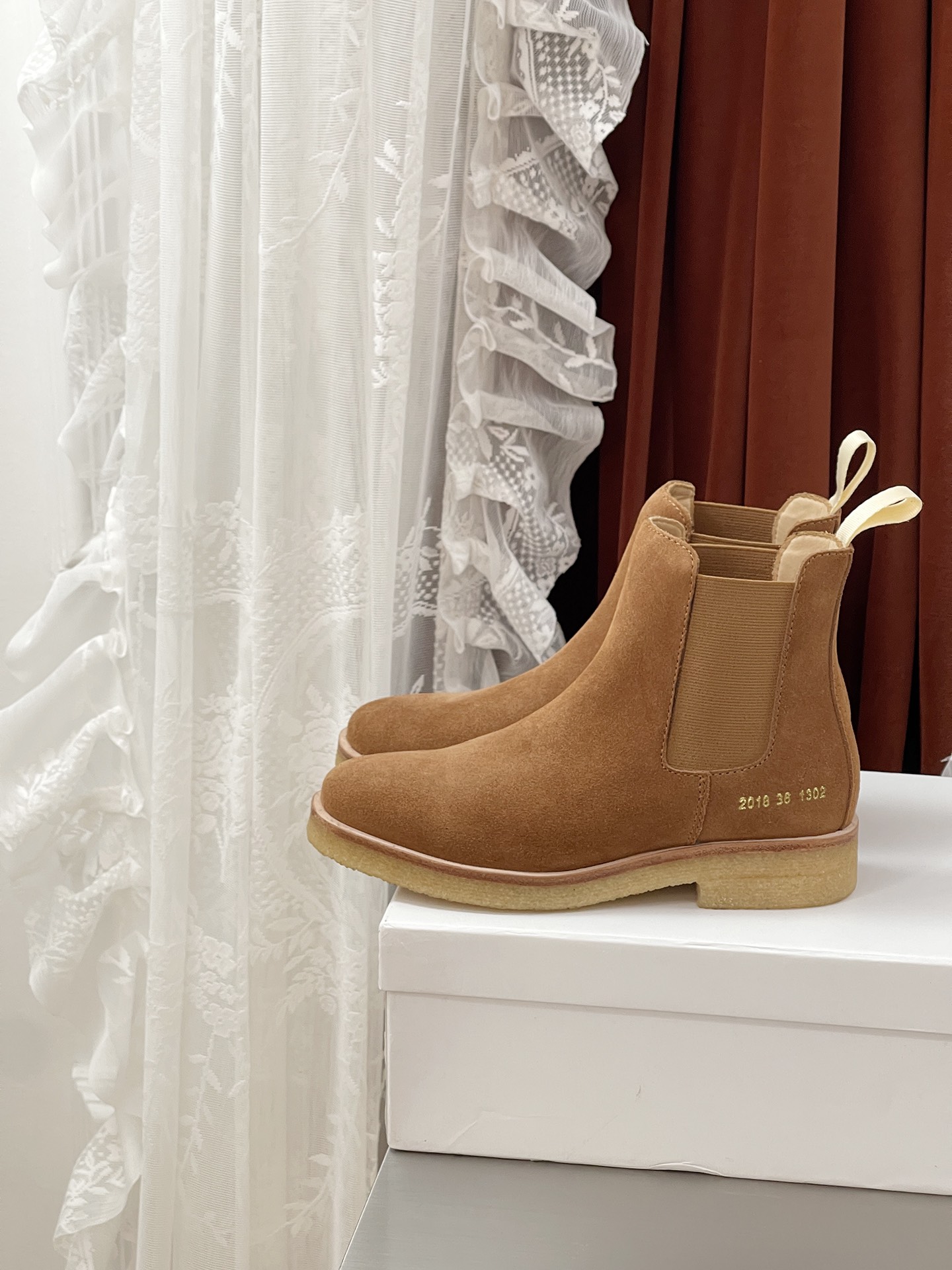Review: Common Projects Chelsea Boots – Stylish and Comfortable Choice for Men - 图片 7