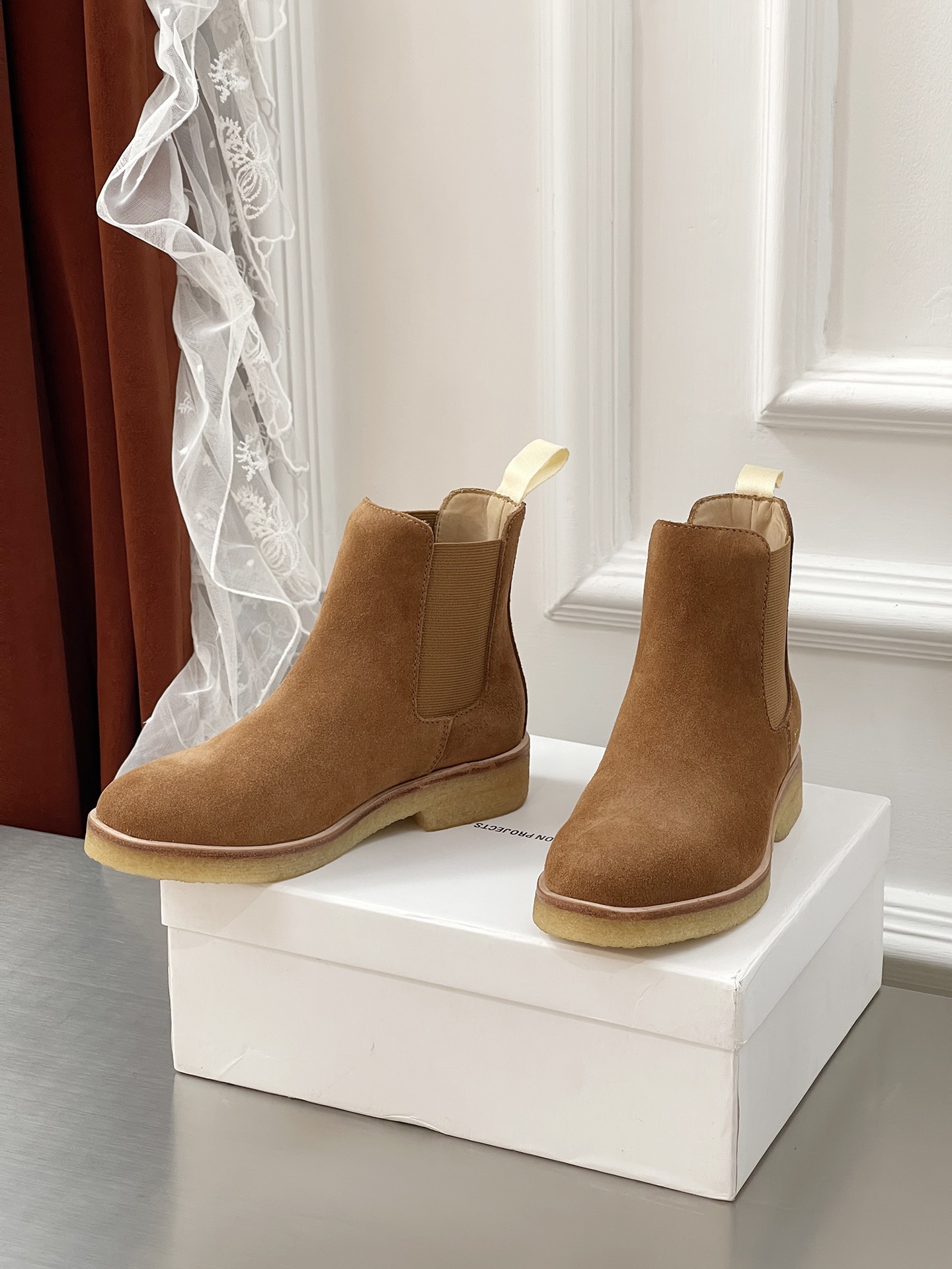 Review: Common Projects Chelsea Boots – Stylish and Comfortable Choice for Men - 图片 4