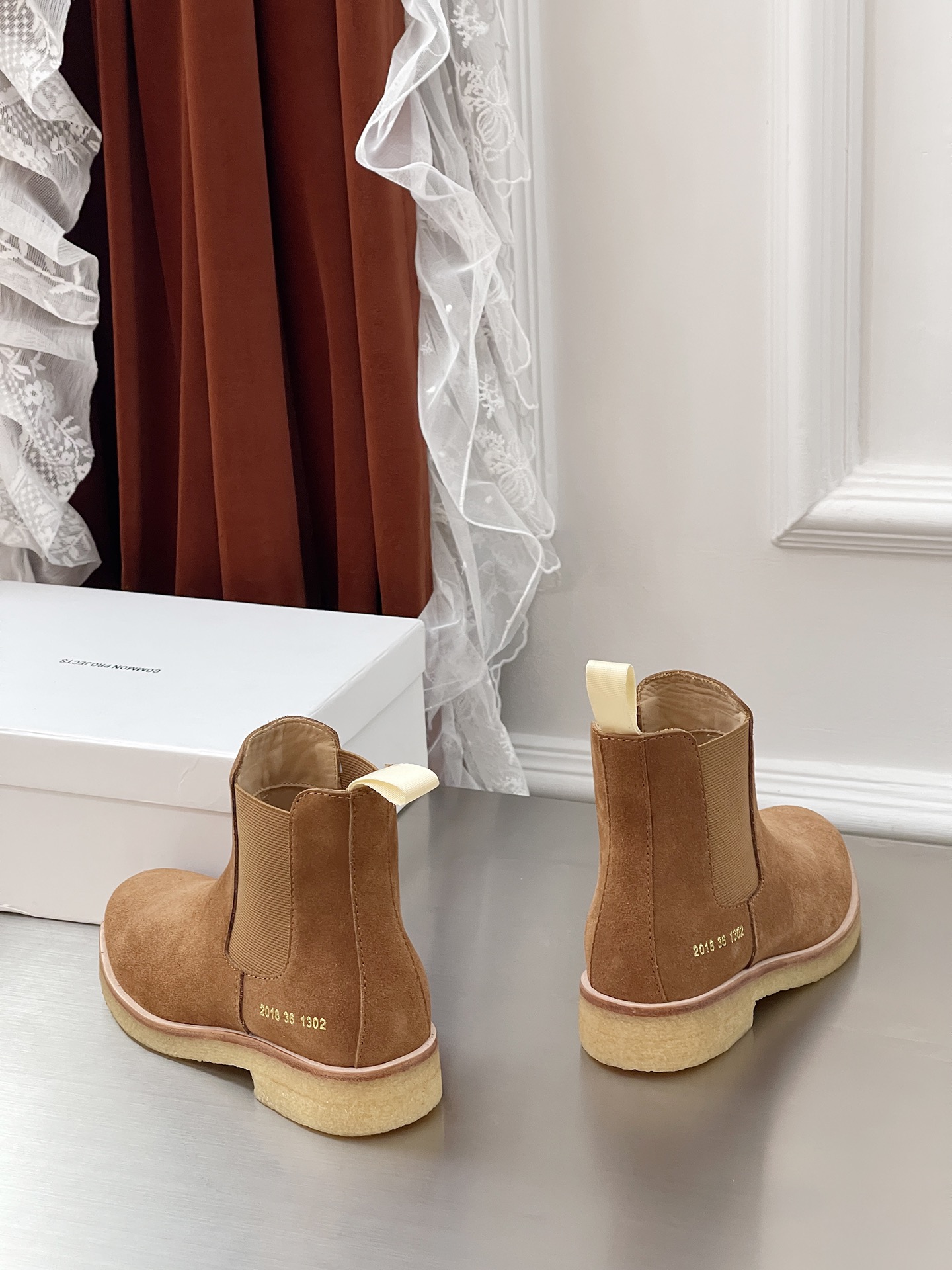 Review: Common Projects Chelsea Boots – Stylish and Comfortable Choice for Men - 图片 6