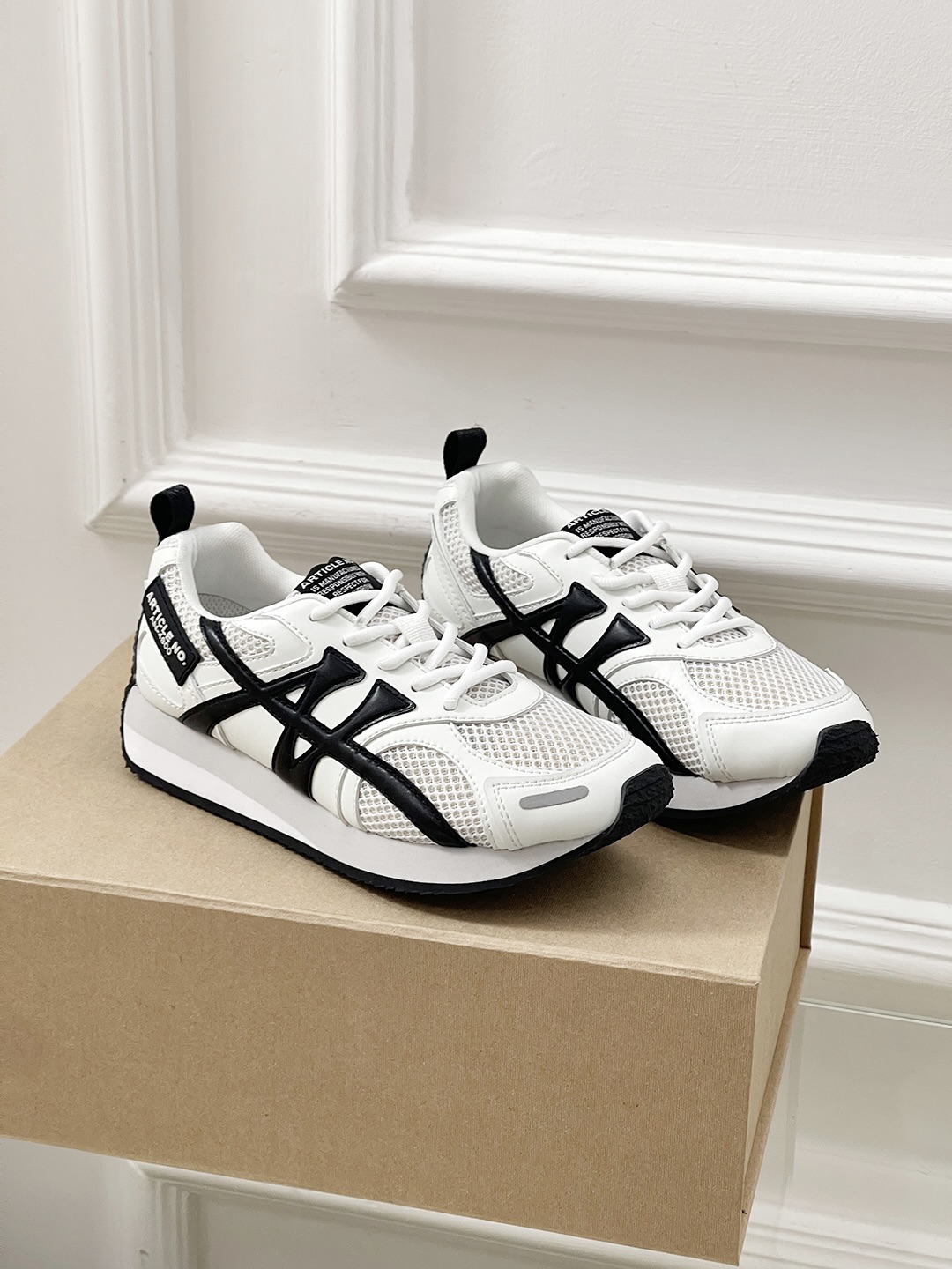 NO:232670,25SS new casual shoes, comfortable and lighter on the feet, built-in soft and elastic insoles can easily increase the height by 3.5 cm, and the cloud-like comfort is unprecedented, suitable for all commuting occasions. The simple and retro style takes into account details and innovation, which is more suitable for you who pursue quality and fashion, who defines outstanding style and interprets free attitude. There are so many color schemes that look so good!  Upper material top layer cowhide/mesh fabric shoe material mesh fabric sole material original rubber sole optional size Women's model 35-40 (40 customization) l, casual shoes/sports shoes, sneakers, cowhide1986090925SS 新品休闲鞋 上脚舒适脚感更轻盈,内置软弹鞋垫轻松增高3.5厘米,云朵般舒适感前所未有,适用于各种通勤场合.简约复古的造型兼顾了细节与创新更加适合追求品质与时髦的你定义出众型格演绎自由态度 超多配色太好看啦！ 鞋面材质头层牛皮/网布 鞋里材质网布 鞋底材质原版橡胶底 可选尺码 女款35-40（40定制） l,休闲鞋/运动鞋,sneakers,cowhide,Women's Shoes