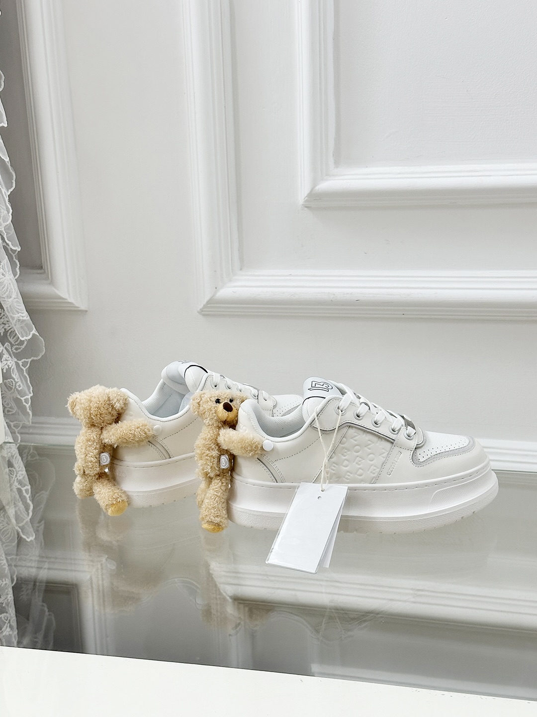13DE MARZO White Leather Sneakers With Removable Teddy Bear Accent 6 i1742808015981 445 0 4