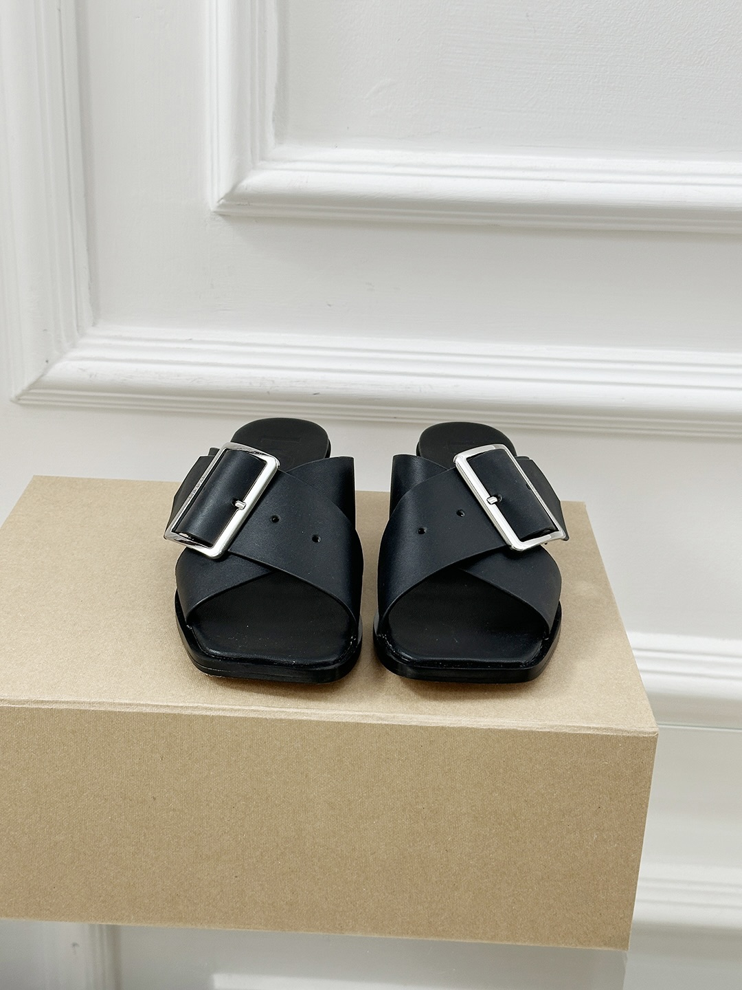 LOEWE Women's Black Leather Buckle Heeled Sandals Mules Slides Shoes 3 i1743324264341 8588 0 1