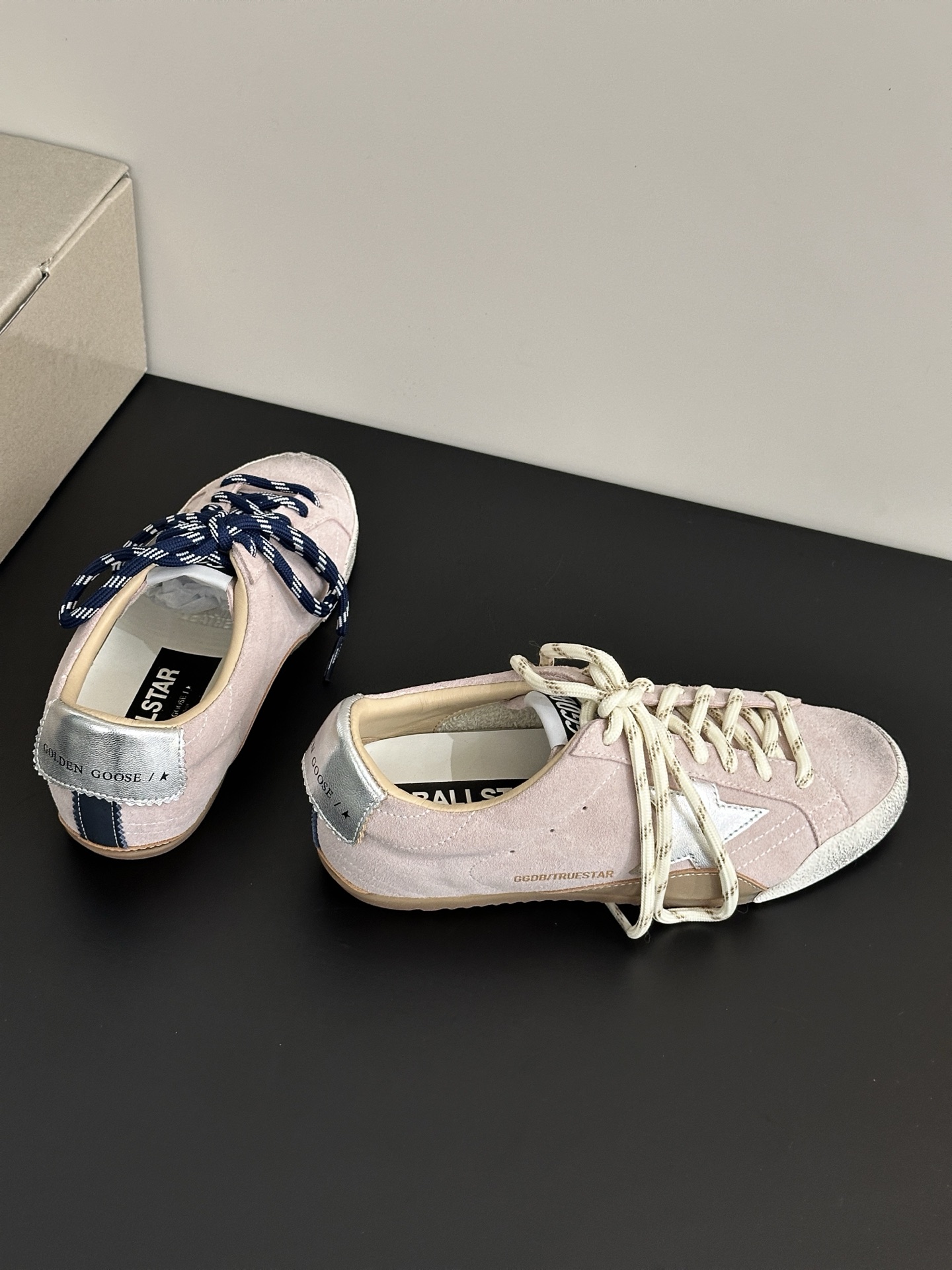 Golden Goose True Star: Retro Style and Performance with Unique Design - 图片 5