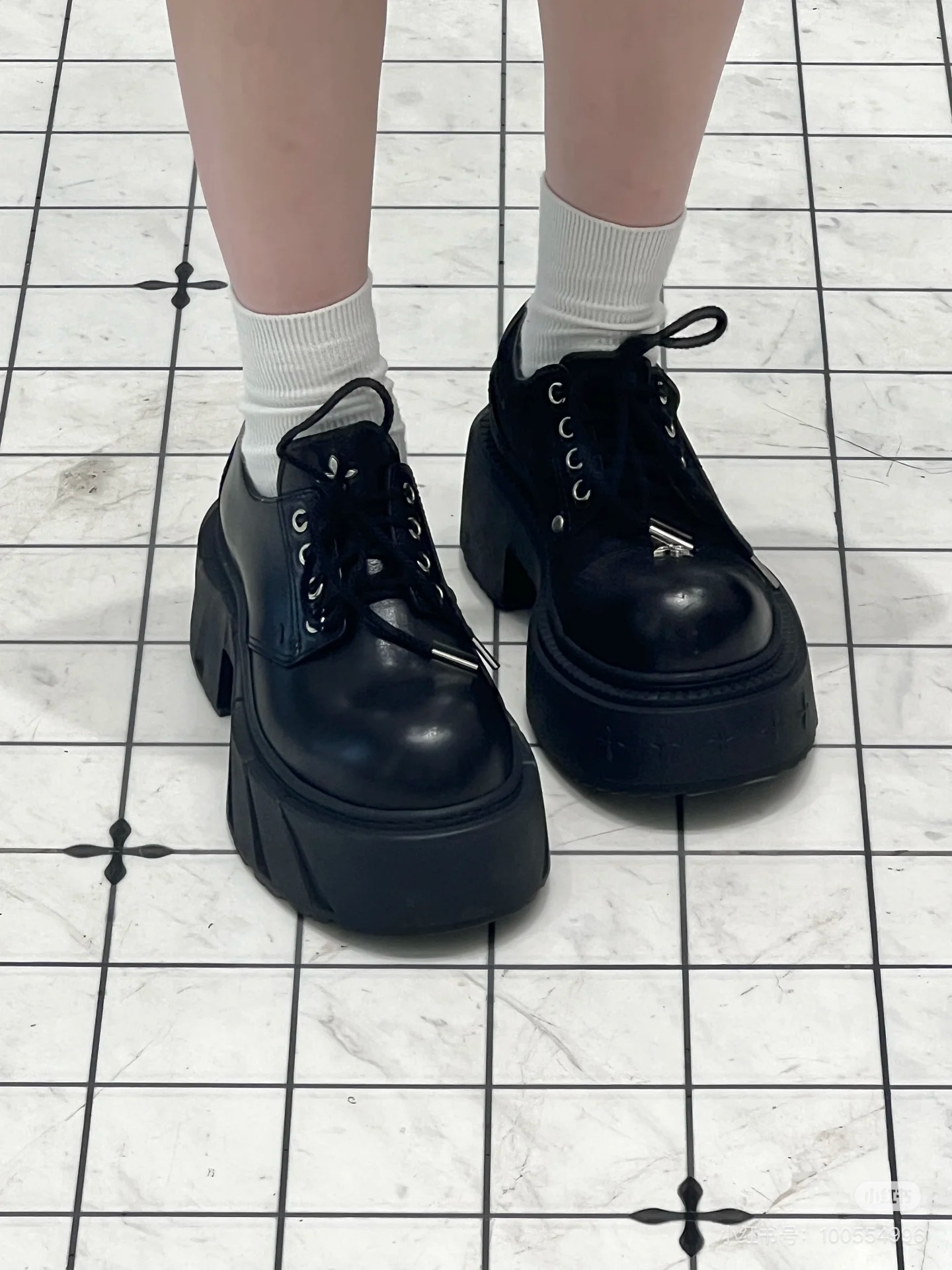 NO:402525,Matching demonstration, casual shoes/sports shoes, sneakers19860909搭配示范,休闲鞋/运动鞋,sneakers,Women's Shoes