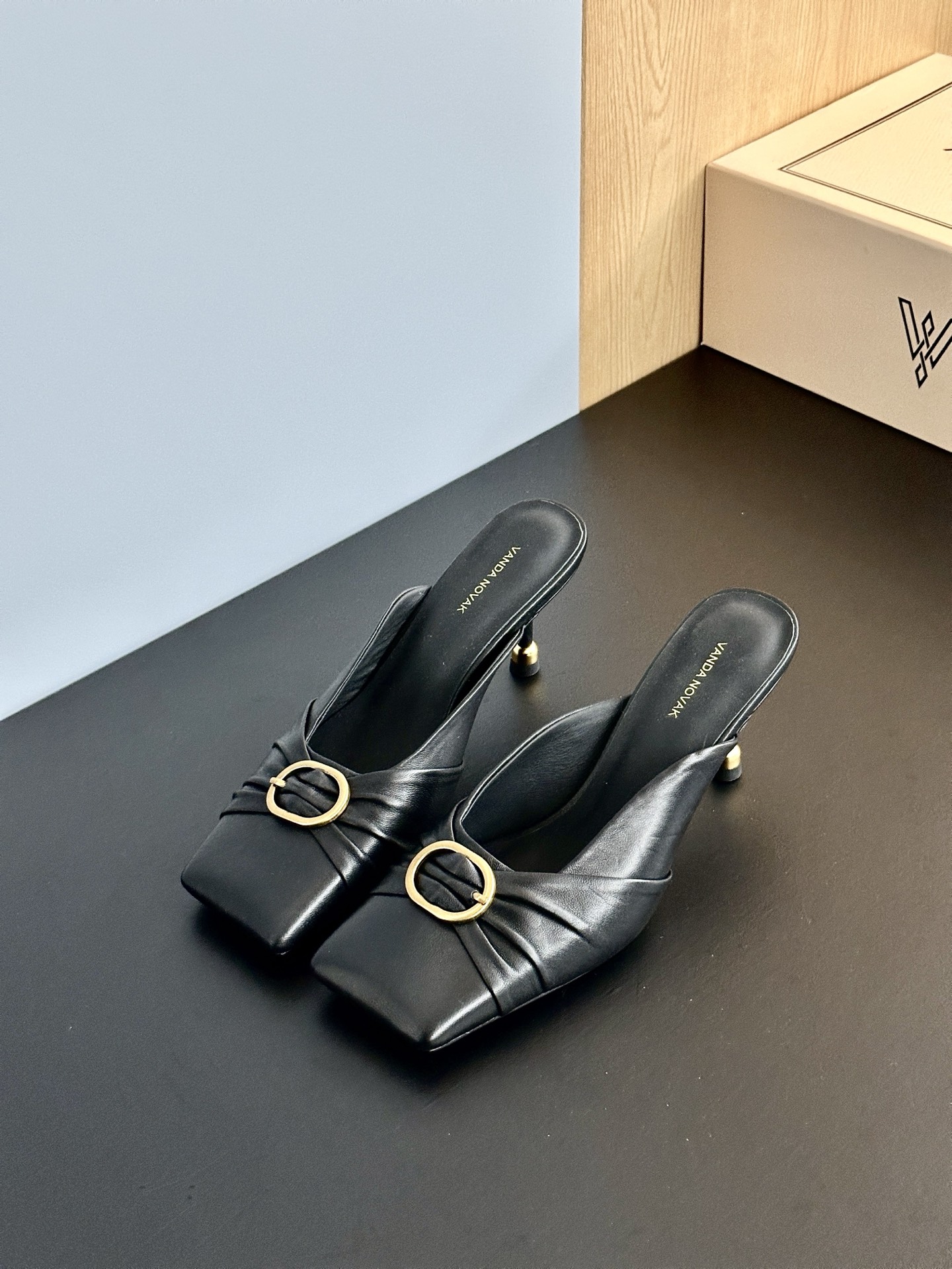 Italian Brand VANDA NOVAK Shoe Series Inspection and Distribution Overview - 图片 6