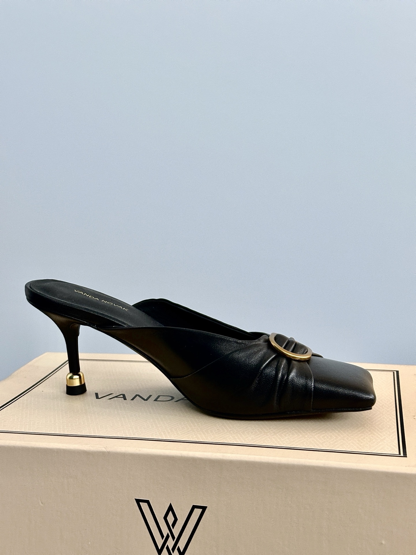 Italian Brand VANDA NOVAK Shoe Series Inspection and Distribution Overview - 图片 7