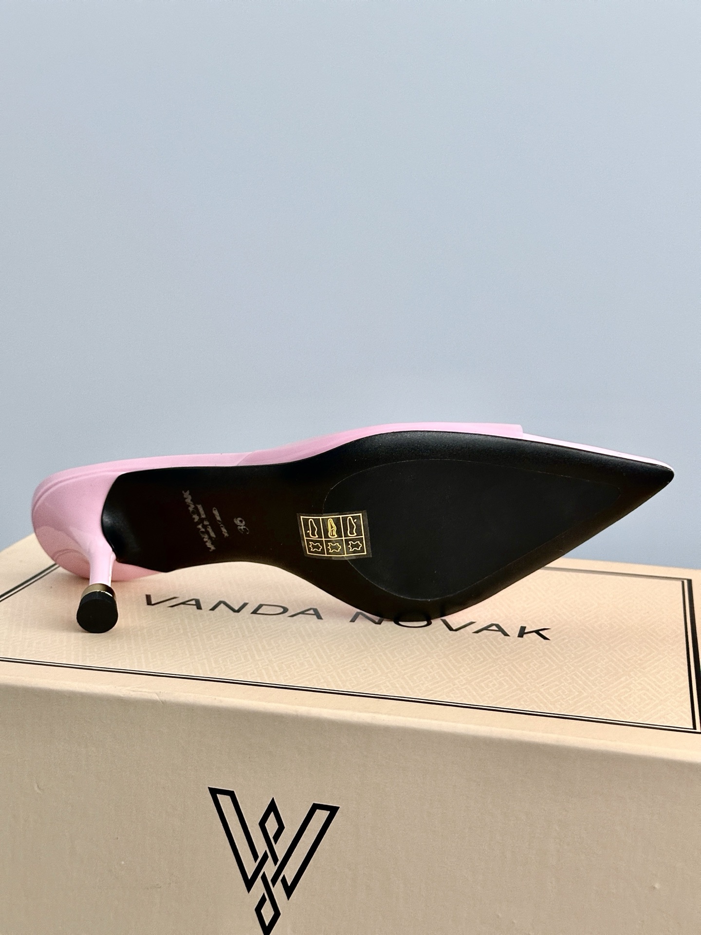 Italian Brand P650 Launches High-Sense Shoe Series with Unique Design and Quality Materials - 图片 9