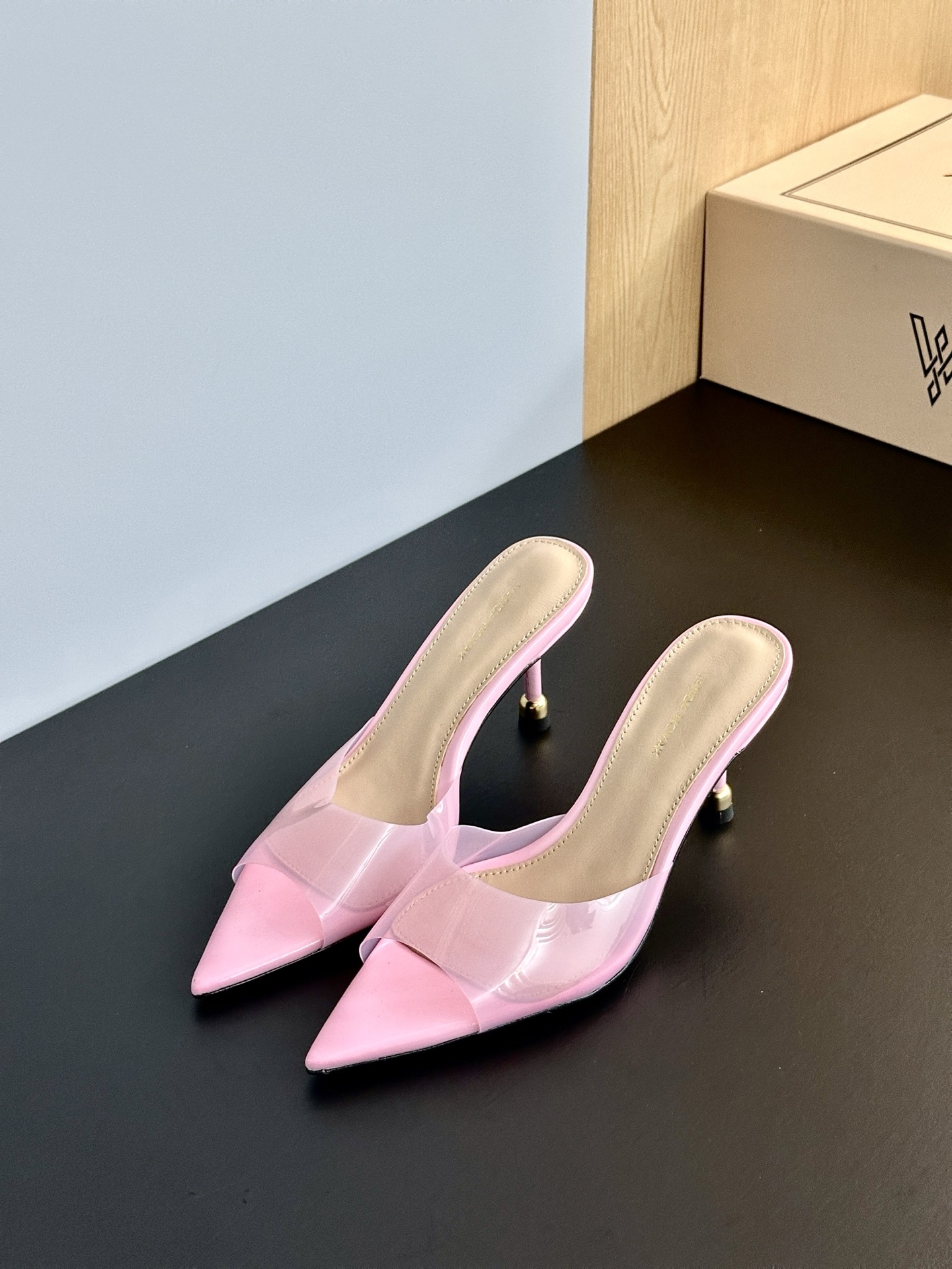 Italian Brand P650 Launches High-Sense Shoe Series with Unique Design and Quality Materials - 图片 6