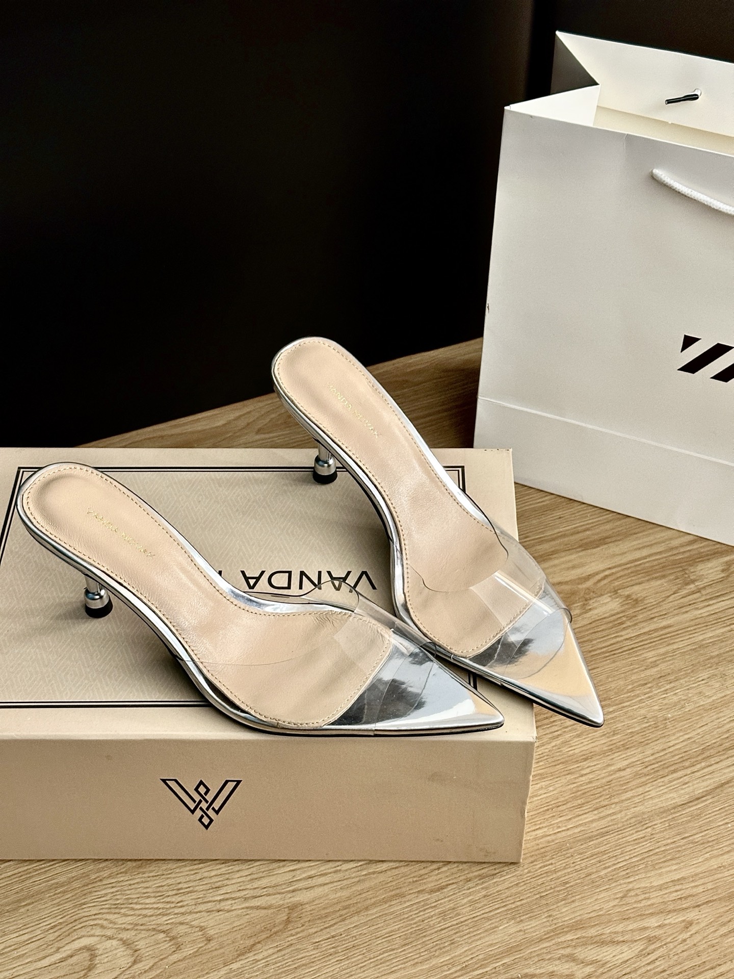 Italian Brand P650 Launches High-Sense Shoe Series with Unique Design and Premium Materials - 图片 4