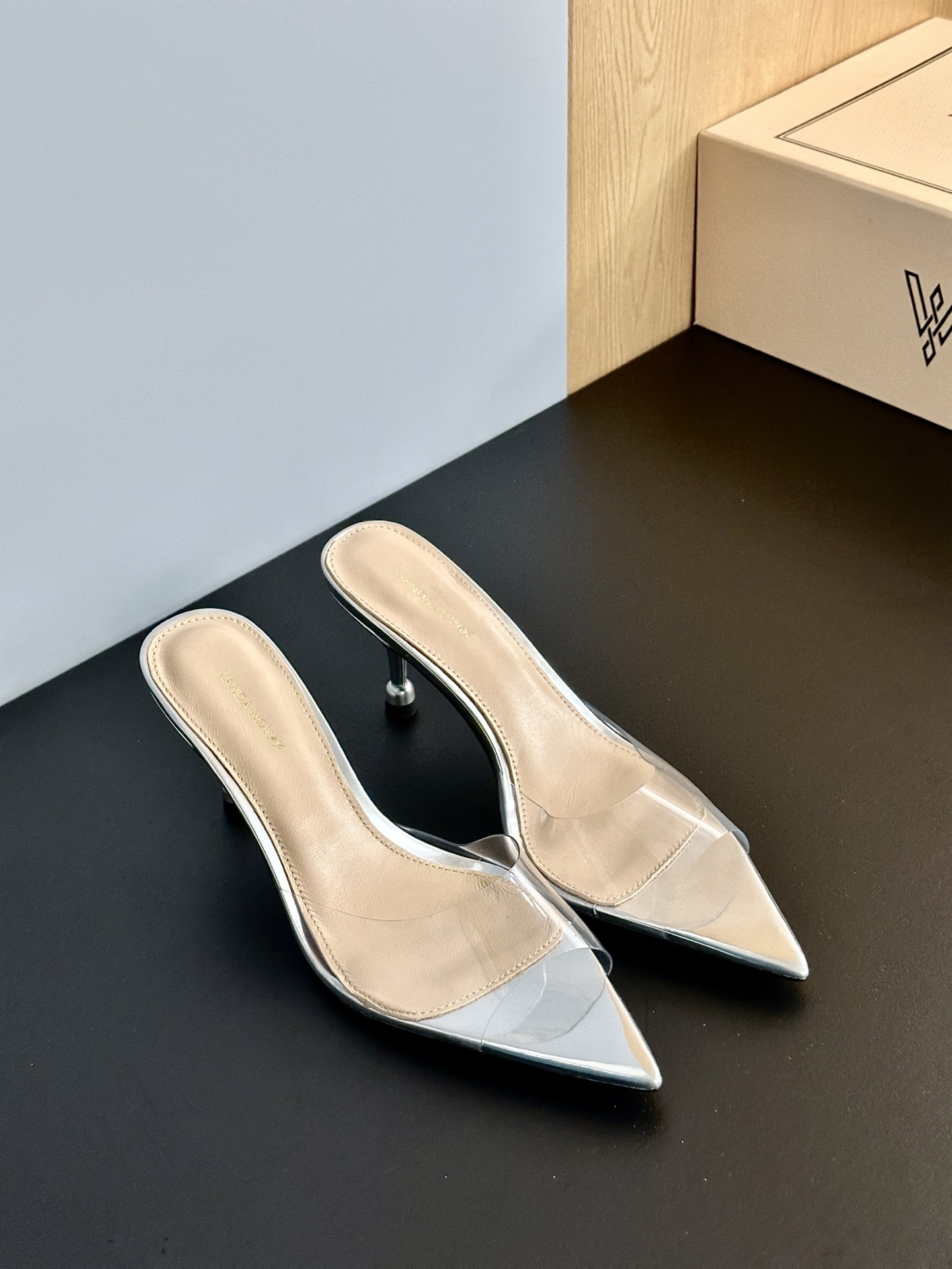 Italian Brand P650 Launches High-Sense Shoe Series with Unique Design and Premium Materials - 图片 5