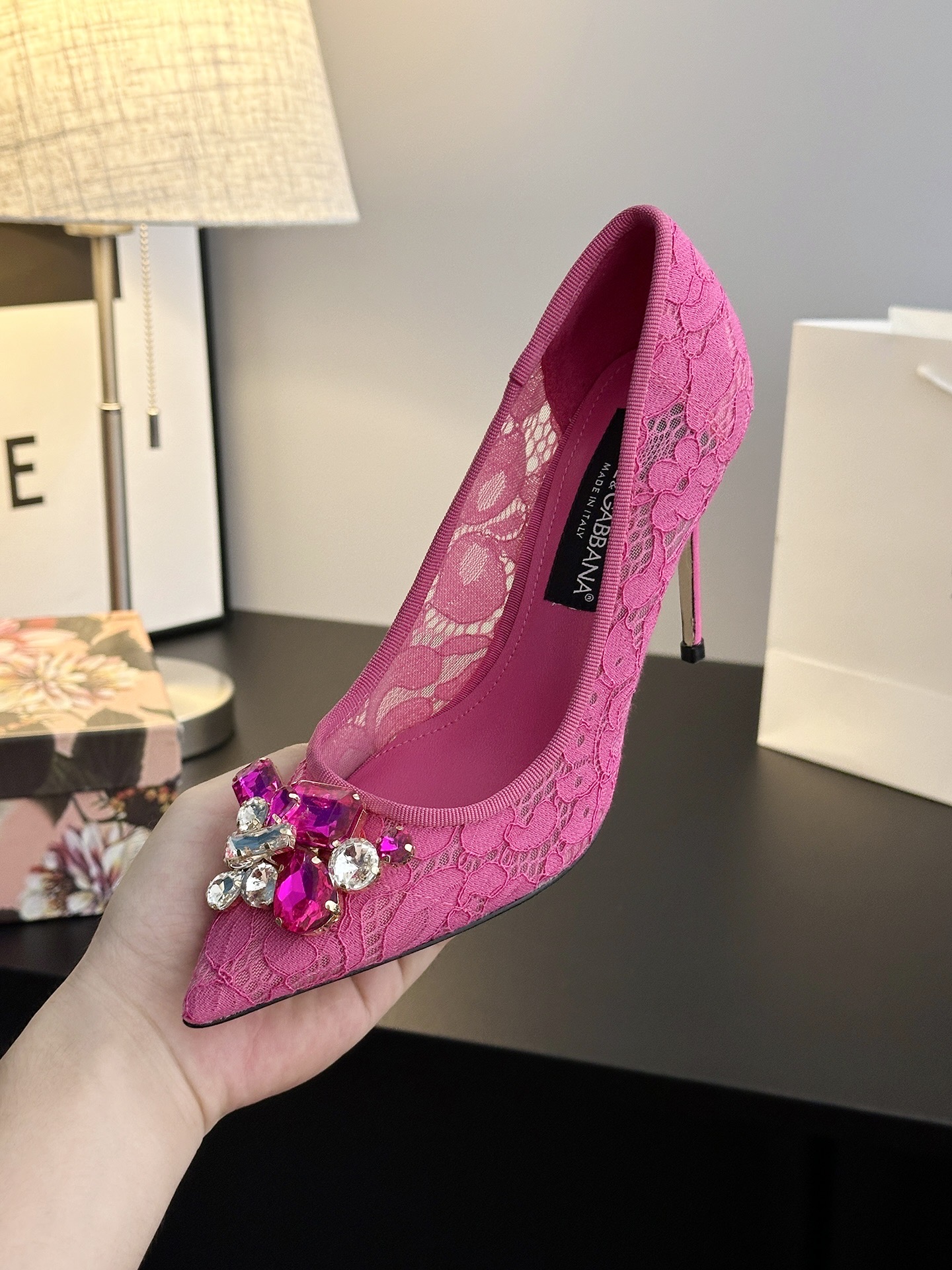 Dolce & Gabbana Shoes: Romantic Ambitions of Sicily in Every Detail - 图片 8