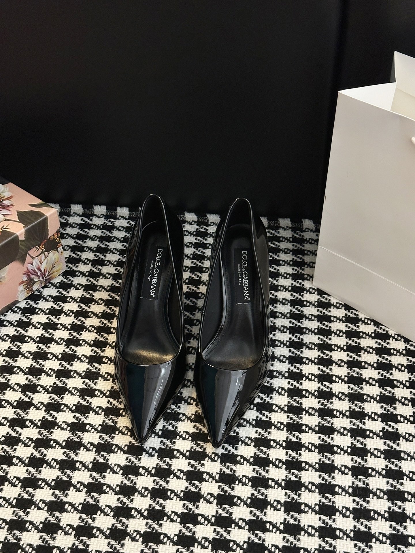 Dolce & Gabbana Shoes: Sharp Elegance, Timeless Classics, Premium Quality - 图片 2