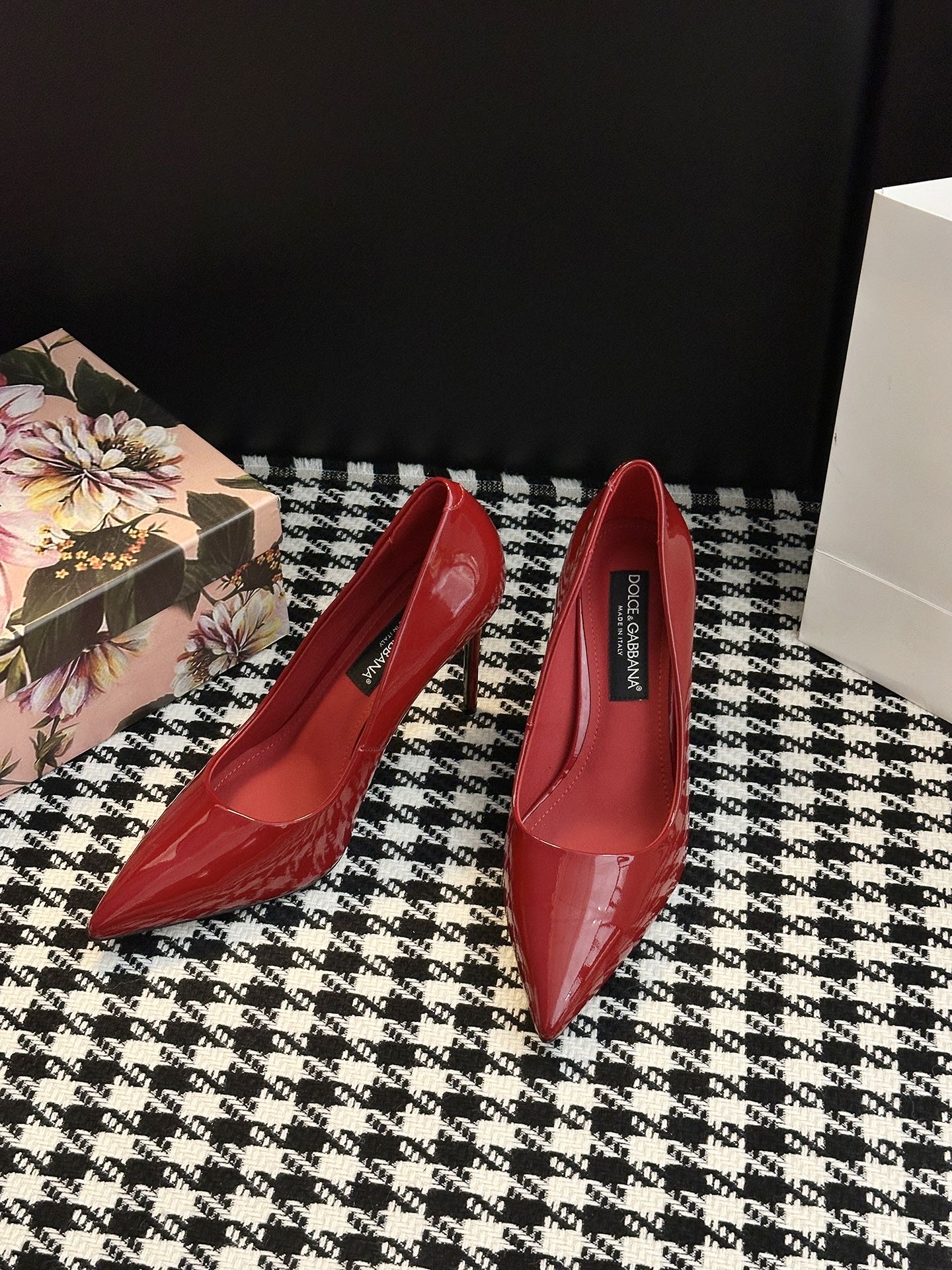 Dolce & Gabbana Shoes: Elegant, Sharp, Timeless. - 图片 3