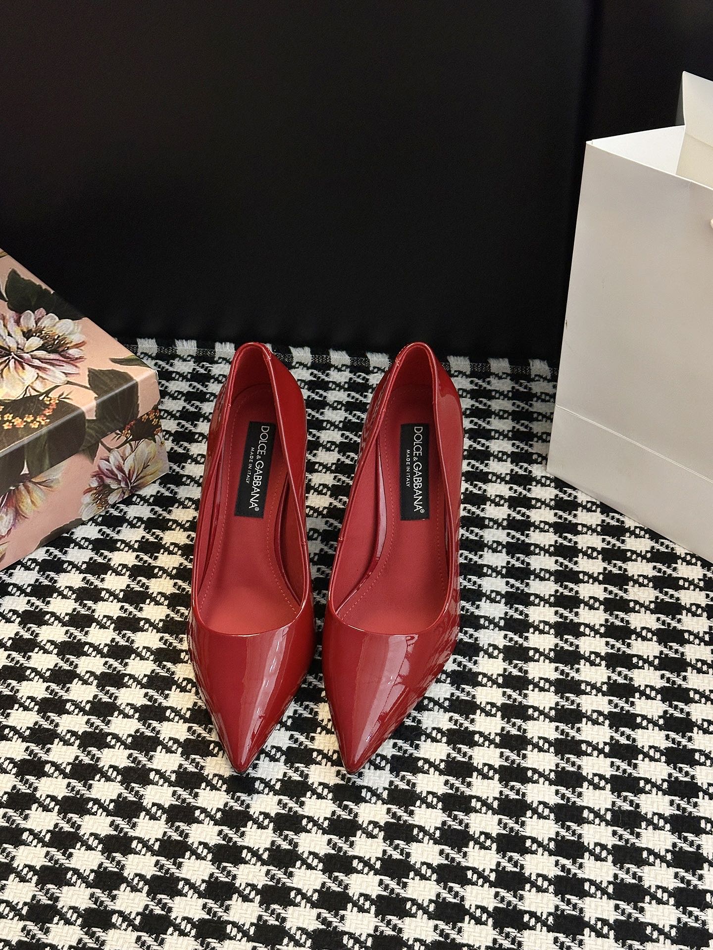 Dolce & Gabbana Shoes: Elegant, Sharp, Timeless. - 图片 2