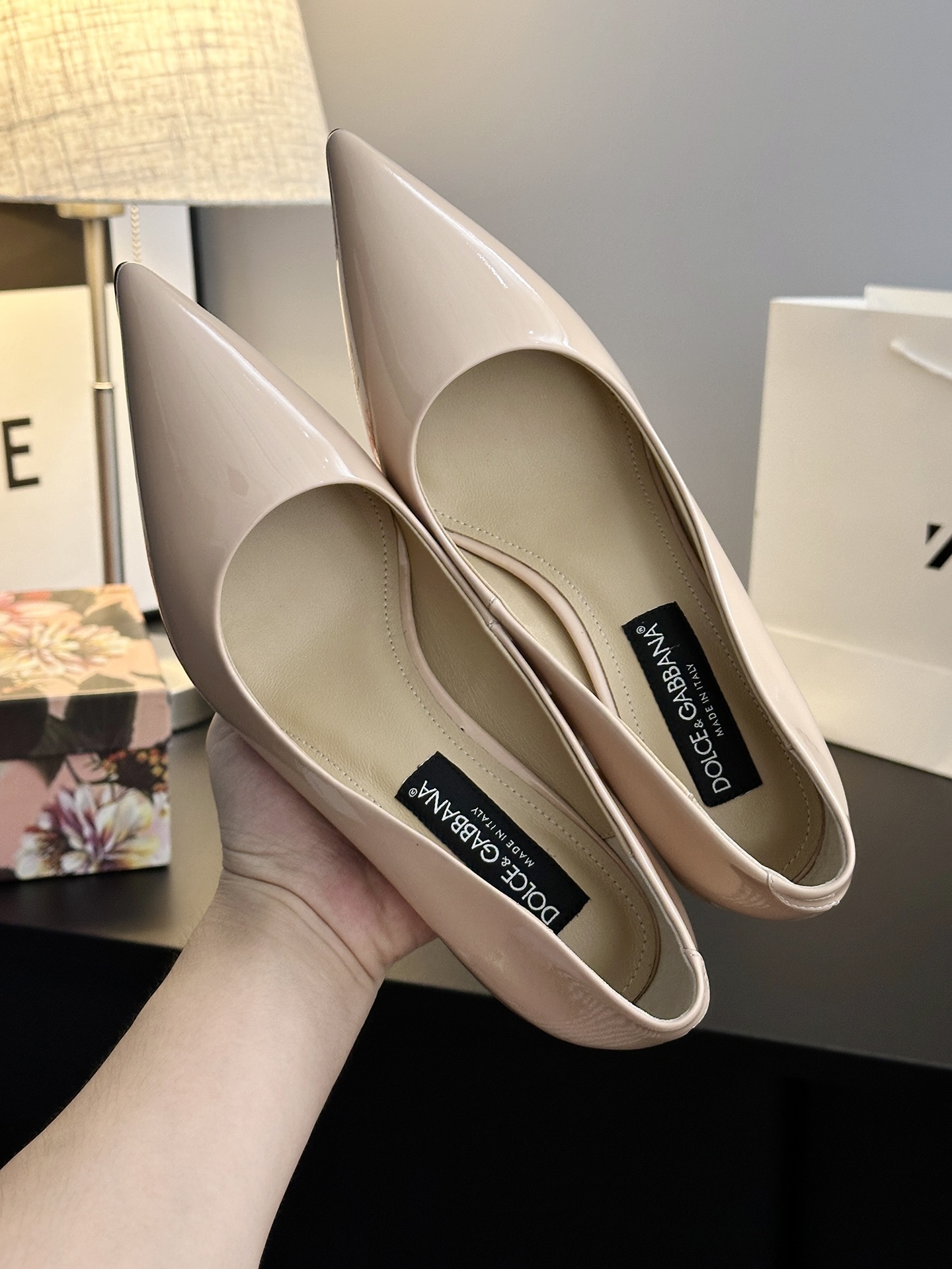 Dolce & Gabbana Shoes: Elegance, Sharpness, and Timeless Style - 图片 4