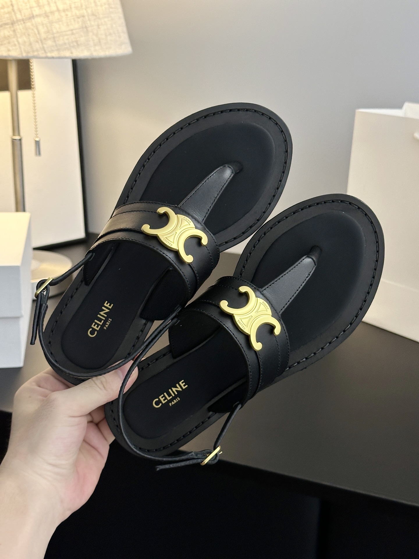 New Celine SS Phlyn Bullet Roman Shoes: Vintage Retrospect, Premium Leather, Full Package. - 图片 6