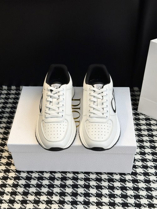 Dior CD Sneakers: Stylish Leather Sneakers with CD Logo for Men and Women