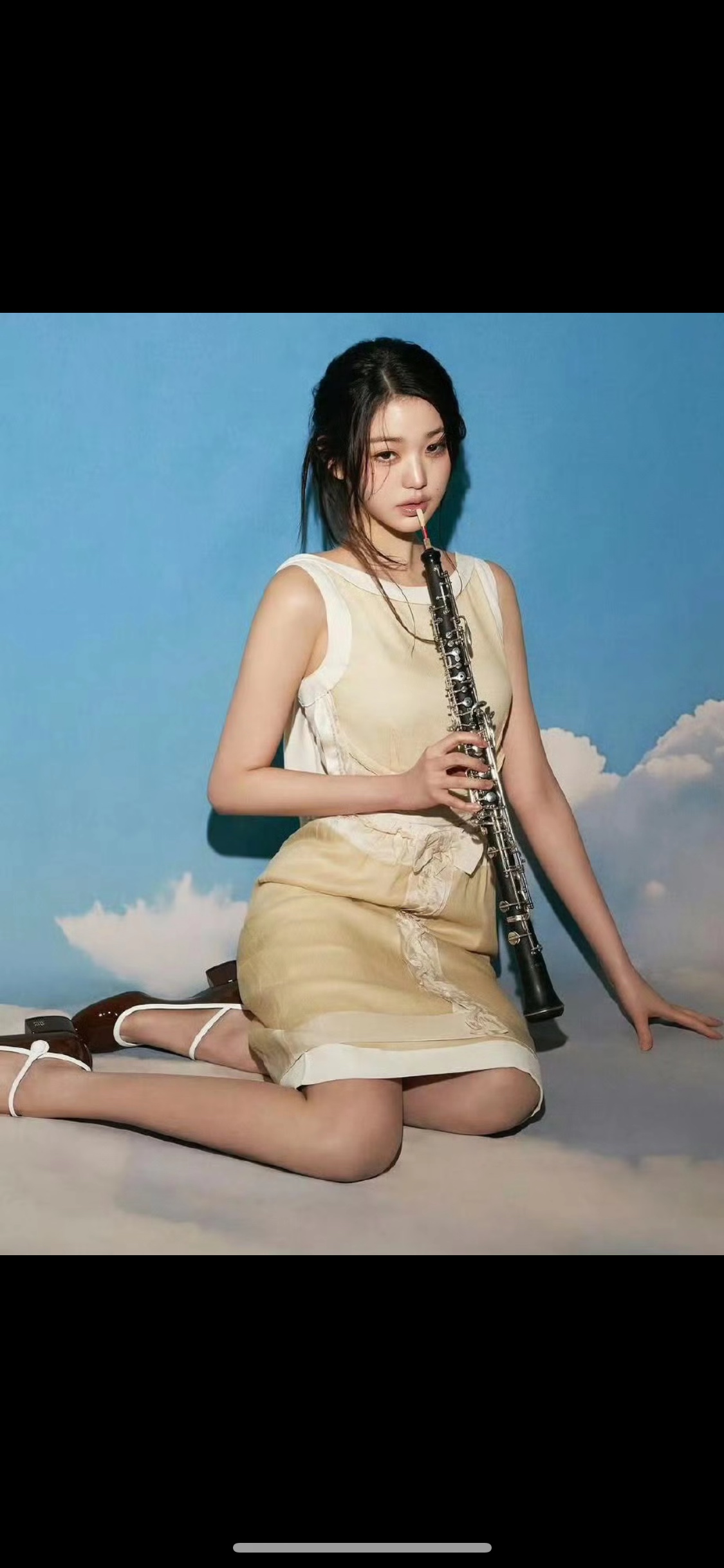 NO:232893,Zhang Yuanying's latest magazine cover, retro brown, college style, new style of show, embrace the gorgeous time and intertwined with splendor, adding the charm of the New Year, enjoying leisure, embarking on the new journey of Yisi, ballet shoes19860909张元英最新杂志封面,复古棕色 学院风,走秀新款,拥揽绚烂时光交织满目绚烂,增添新春韵味,静享悠然,踏启乙巳新程,芭蕾舞鞋,Women's Shoes