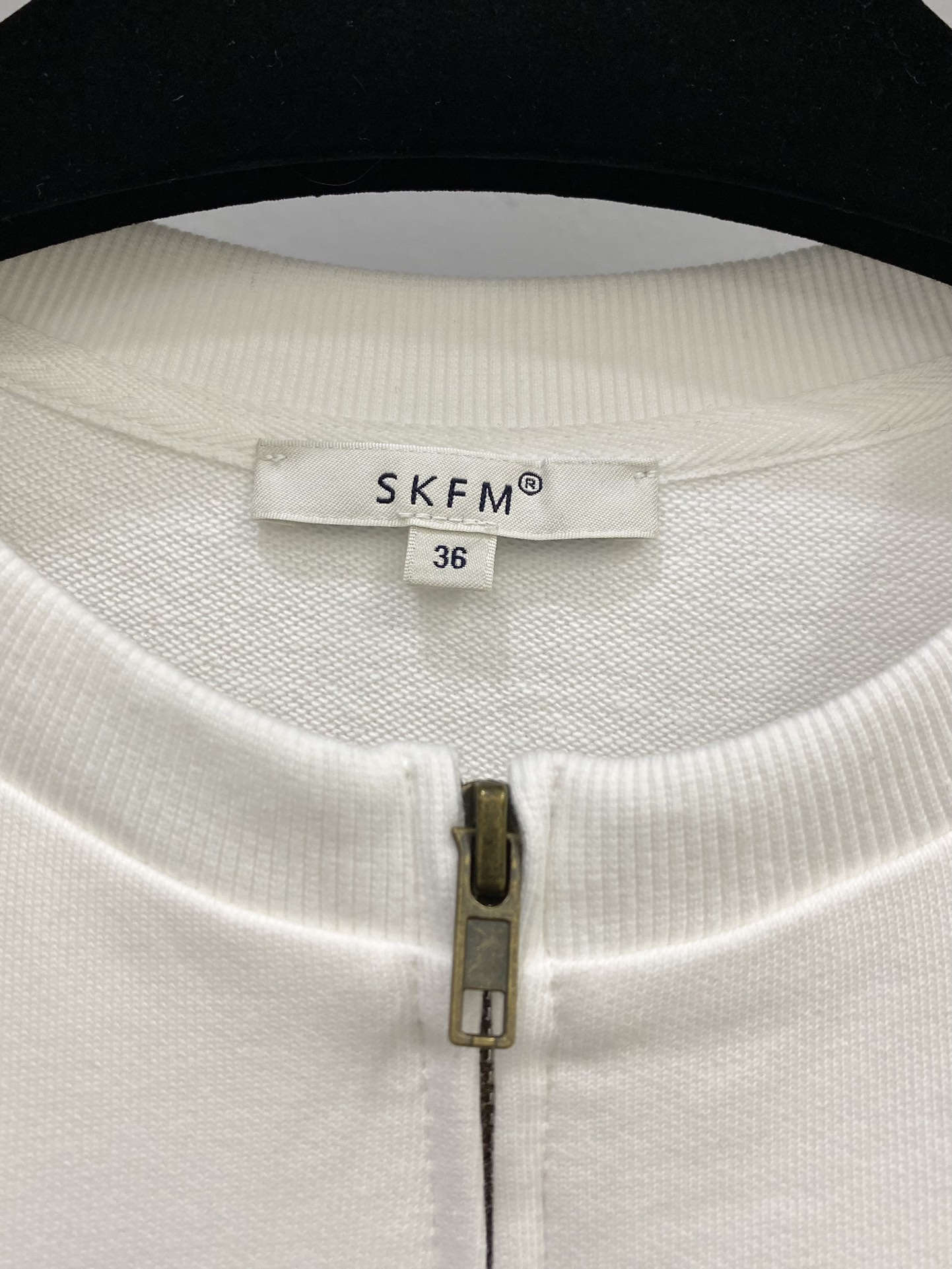 High Quality Women’s Clothes: American Retro Lace Coat with Original Packaging - 图片 2