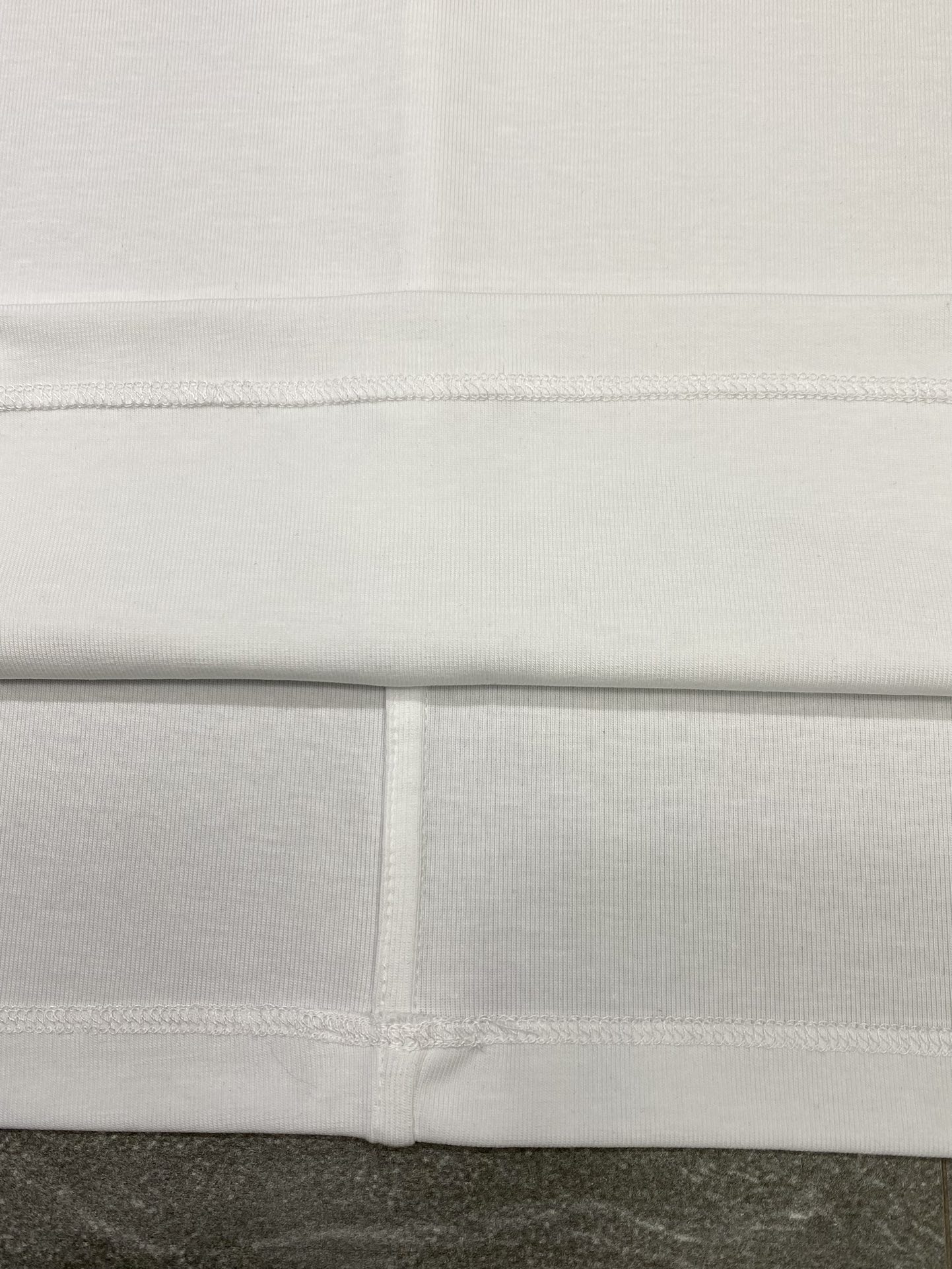 High-Quality Women’s Clothes with Original Packaging, YS25/New. Net T-Shirt in Short-Winded Design - 图片 6
