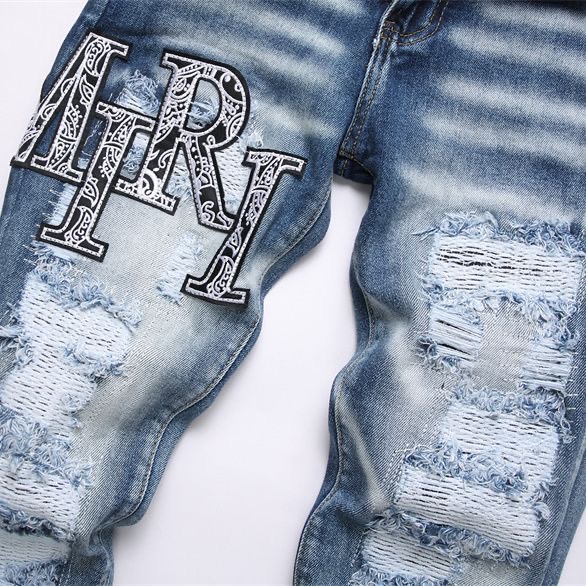 High Street Men’s Fashion Trends: AMIRI MX1 Cowboy Pants Capture Attention - 图片 3