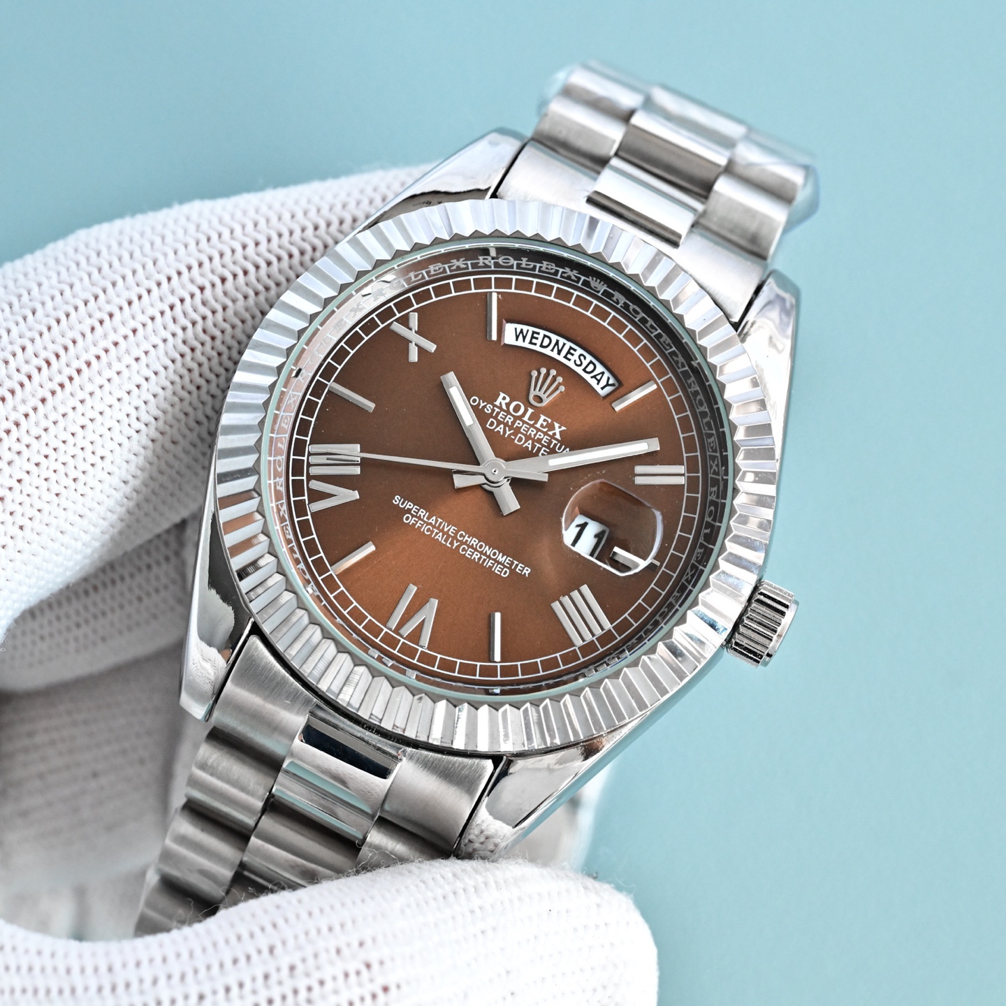 ❤️250包邮/原单代购级别
劳力士速卖通爆款日志双历防机械走时石英表实心钢带三度防水