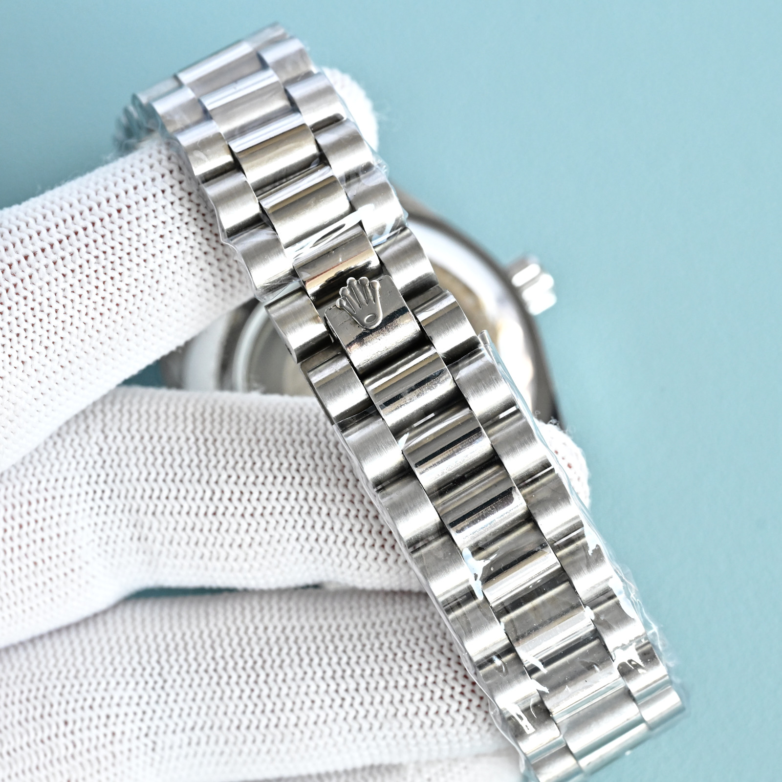 ❤️250包邮/原单代购级别
劳力士速卖通爆款日志双历防机械走时石英表实心钢带三度防水