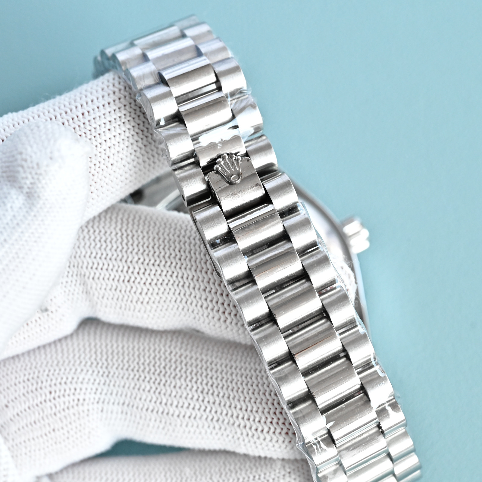 ❤️250包邮/原单代购级别
劳力士速卖通爆款日志双历防机械走时石英表实心钢带三度防水