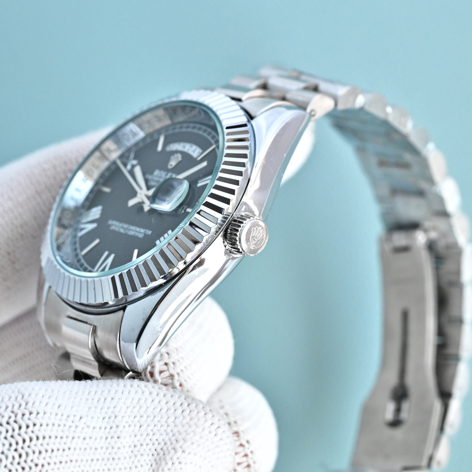 ❤️250包邮/原单代购级别
劳力士速卖通爆款日志双历防机械走时石英表实心钢带三度防水