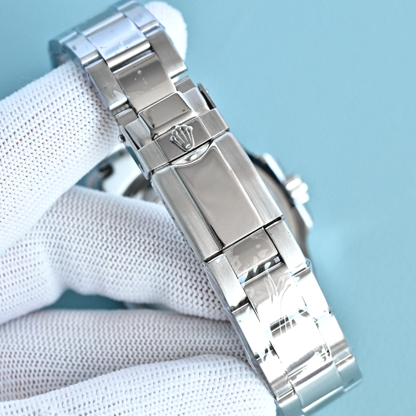 ❤️250包邮/原单代购级别
劳力士速卖通爆款蓝鬼防机械走时石英表实心钢带三度防水