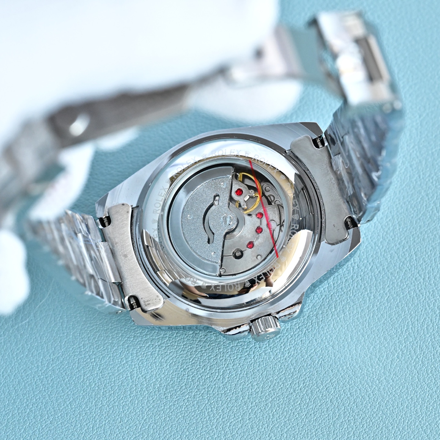 ❤️250包邮/原单代购级别
劳力士速卖通爆款蓝鬼防机械走时石英表实心钢带三度防水