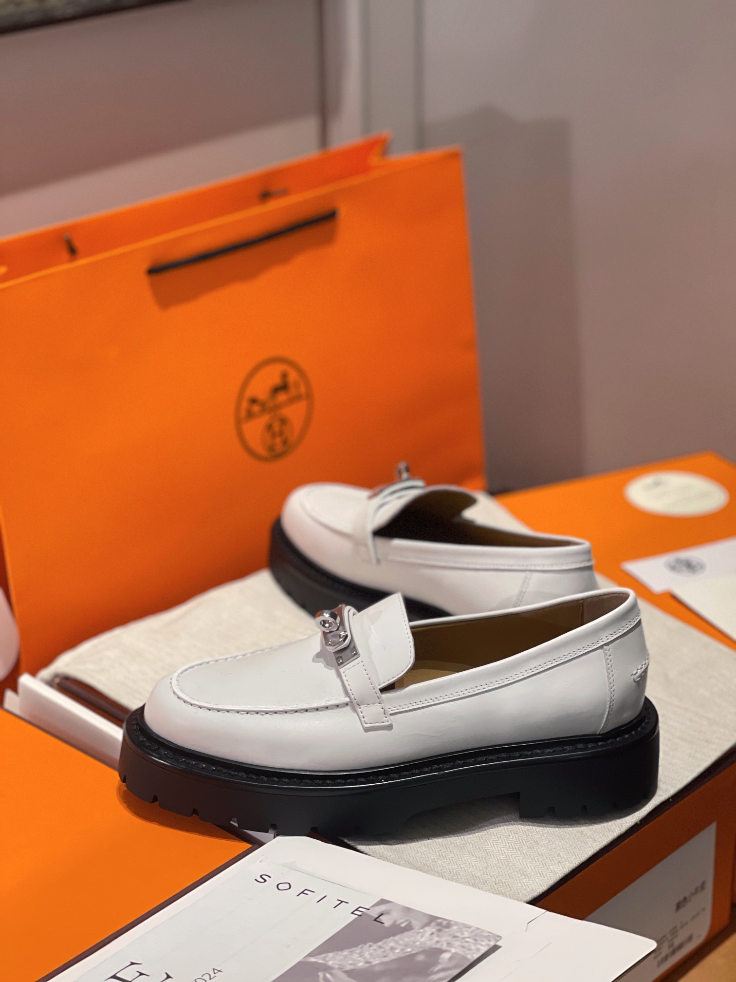 Hermès LCoNe Loafers: Classic Style for Autumn & Winter - Premium Leather 5 i1731139103 5125 0