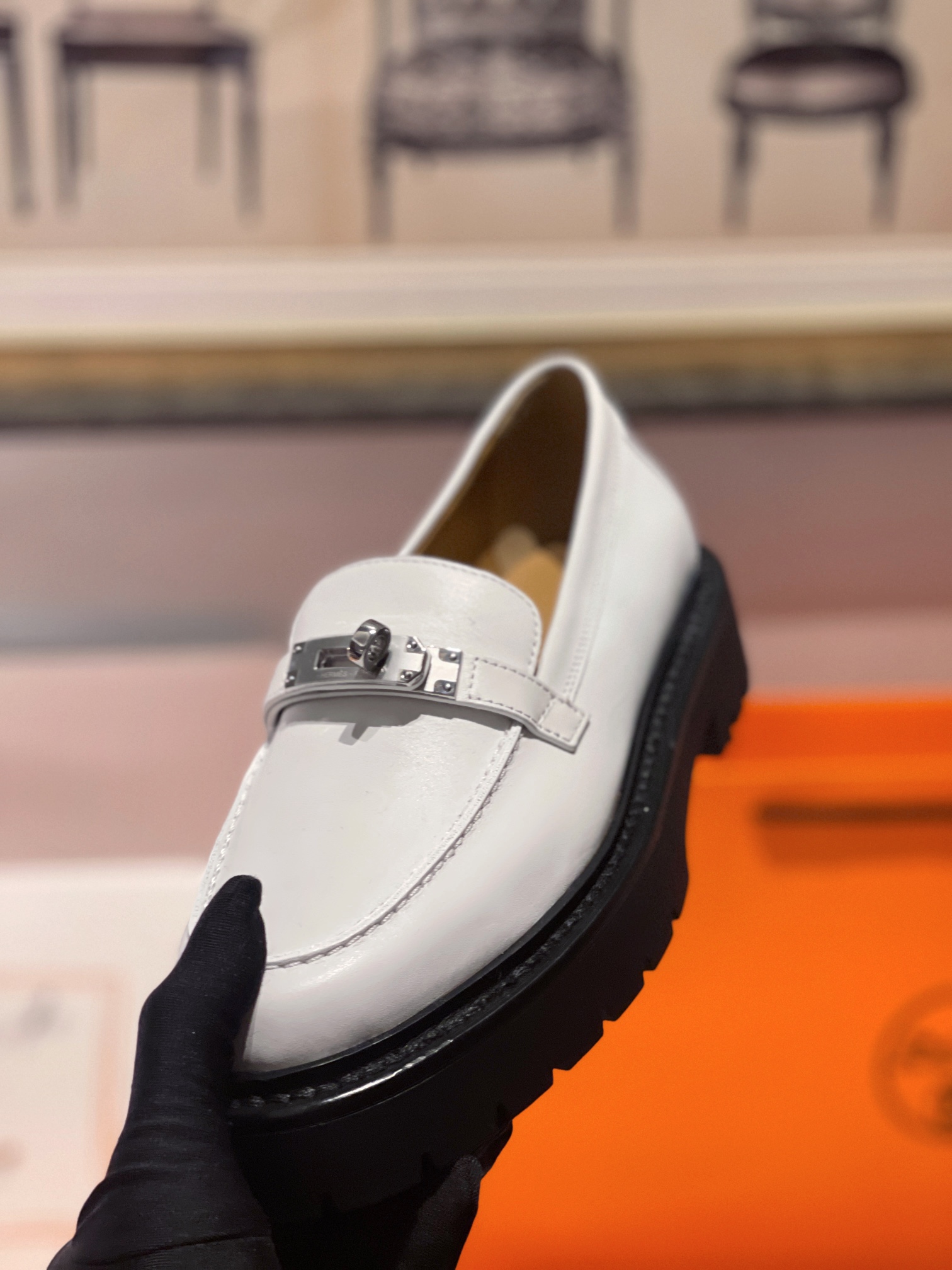 Hermès LCoNe Loafers: Classic Style for Autumn & Winter - Premium Leather 6 i1731140329 8883 0