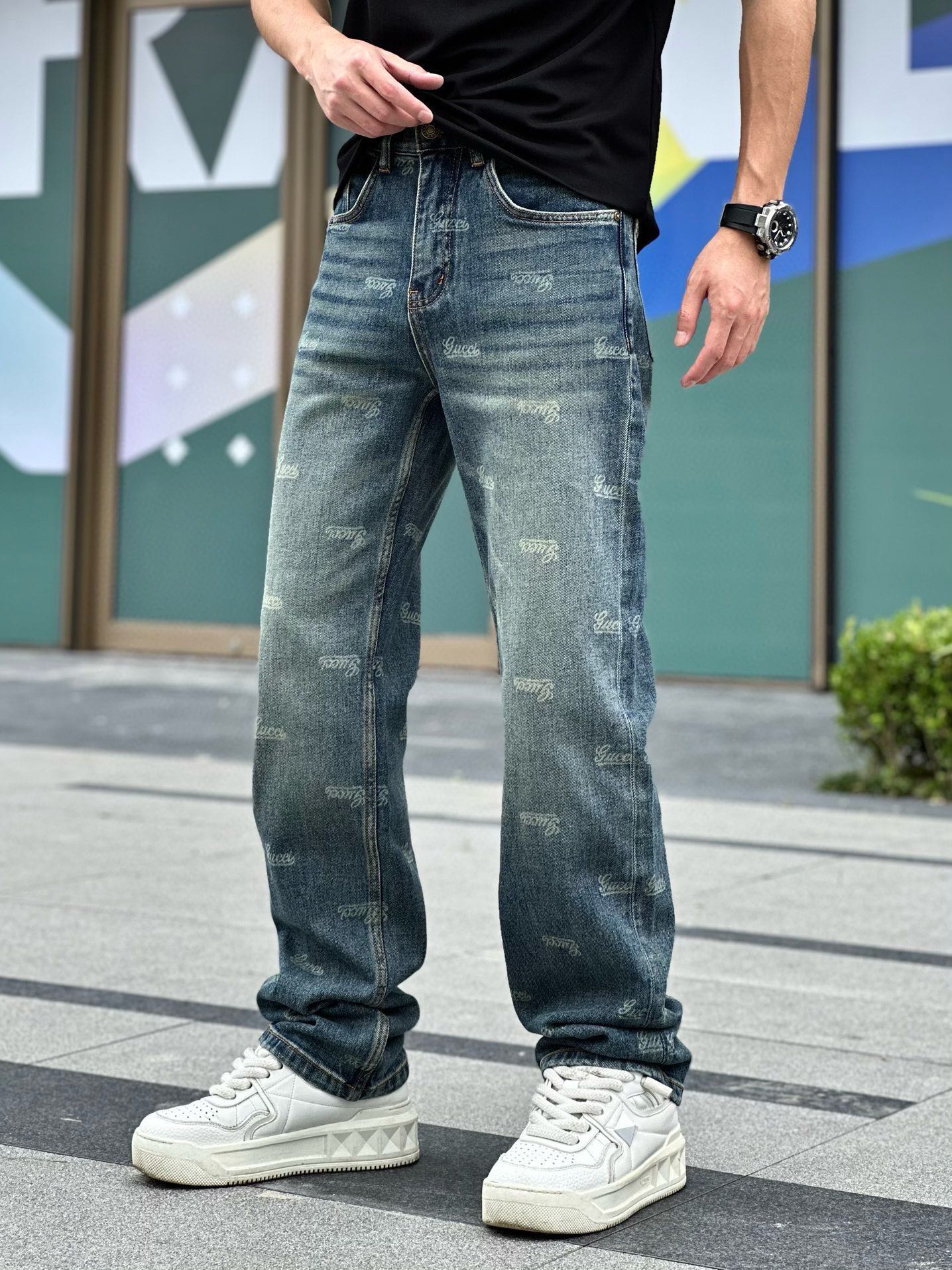 ￼ 新款现货上市🔥🔥🔥🔥原单阔腿裤👖超级定制款，原版五金，超级重工工艺，版型超赞👍细节做工无可挑剔！款式