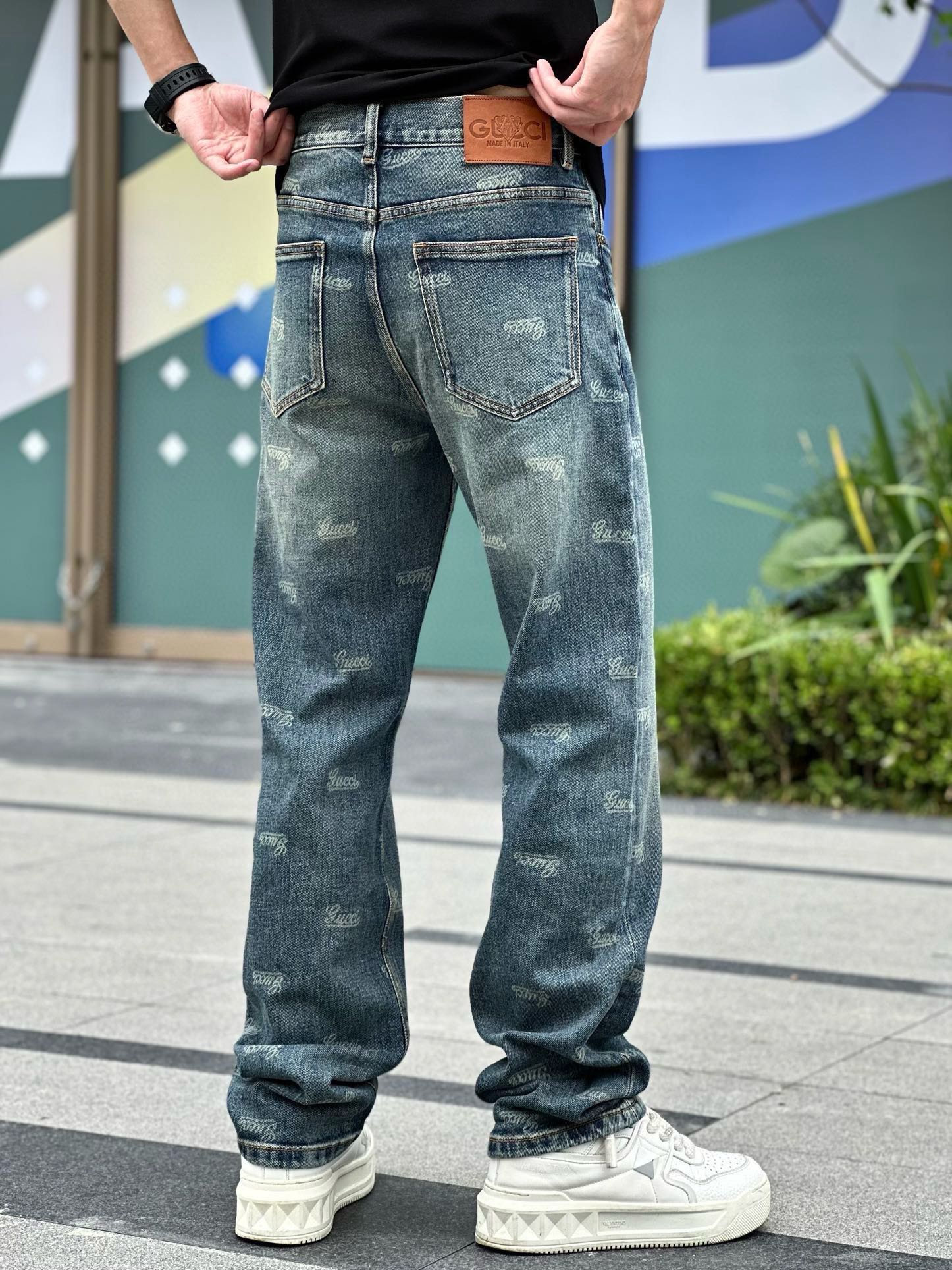 ￼ 新款现货上市🔥🔥🔥🔥原单阔腿裤👖超级定制款，原版五金，超级重工工艺，版型超赞👍细节做工无可挑剔！款式