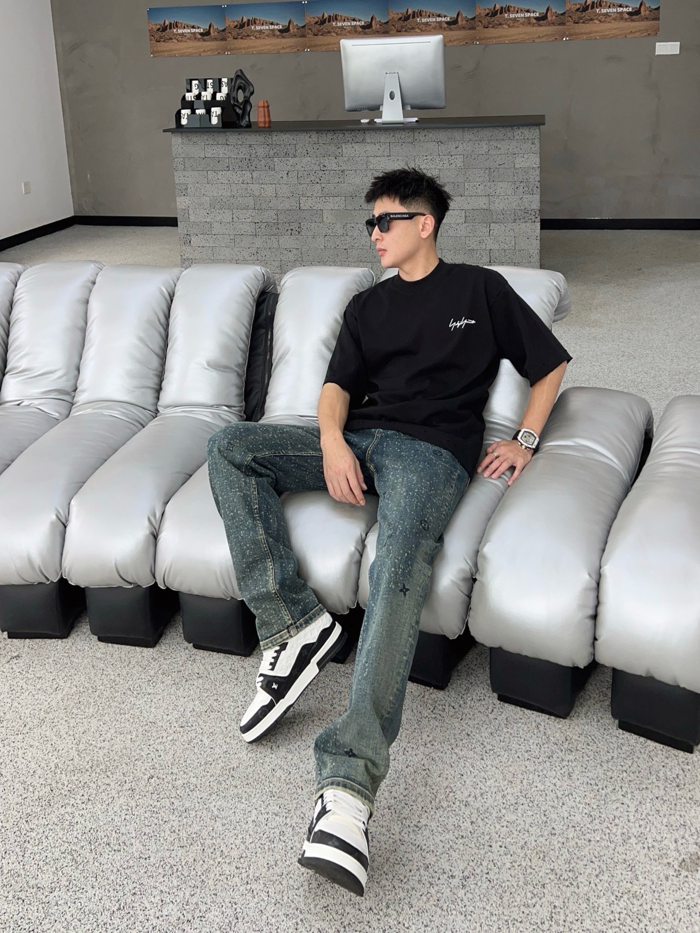 ￼  四季早秋新款，直筒裤，独家（首创）威登❤️原单品质🔥🔥最新品牛仔裤，原版工艺配件，经典图案，面料舒