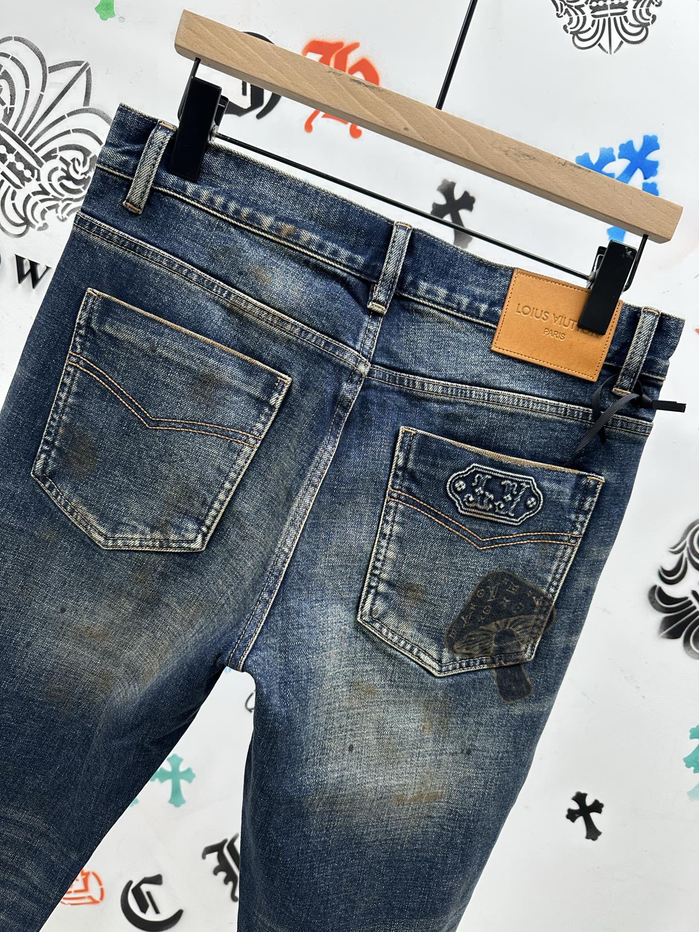 秋冬🔥新款现货上市🔥🔥原单爆款牛仔裤👖超级定制款，原版五金，超级重工工艺，版型超赞👍细节做工无可挑剔！款