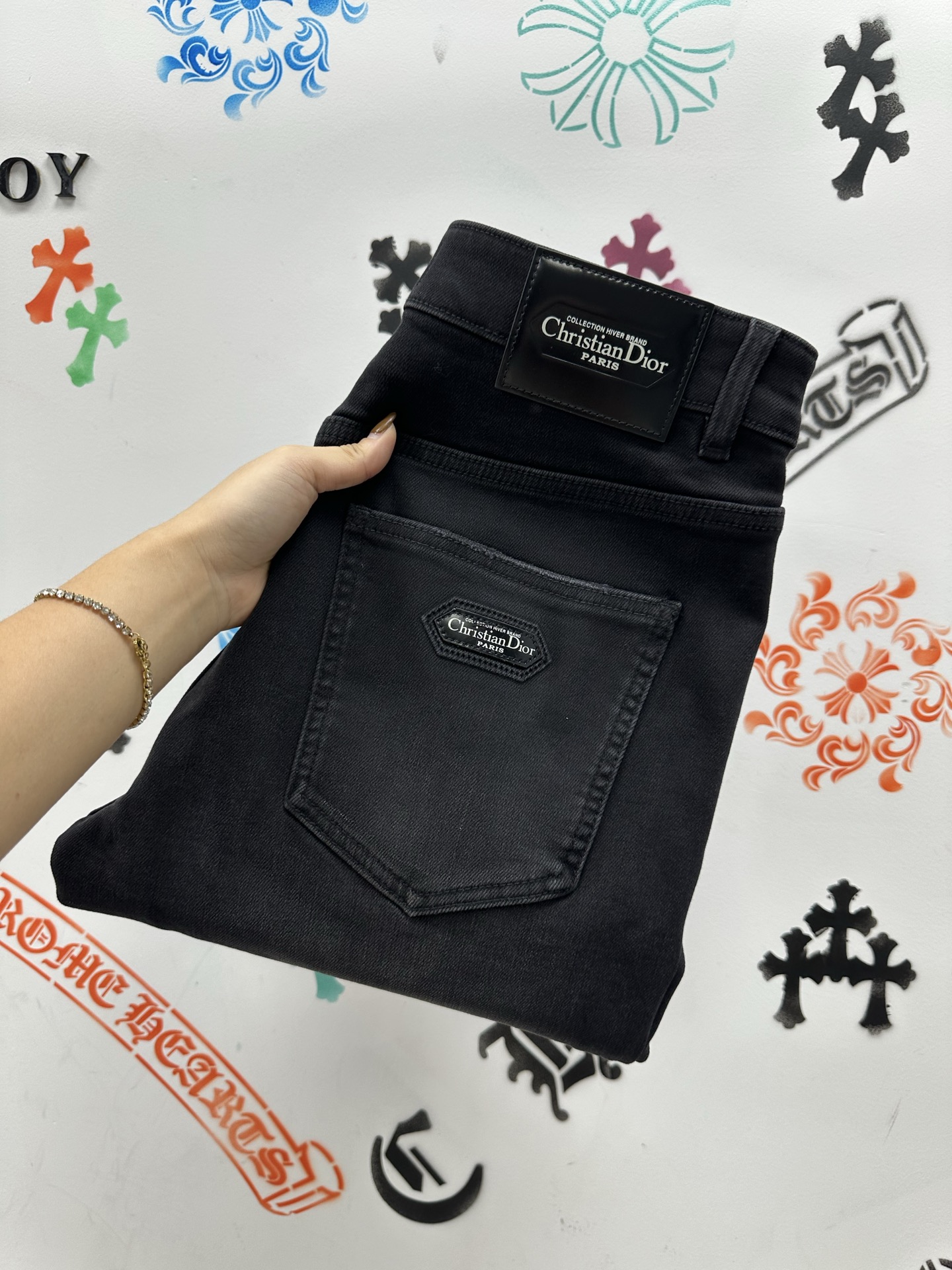 冬❄️（底抓绒）🔥新款现货上市🔥🔥原单爆款牛仔裤👖超级定制款，原版五金，超级重工工艺，版型超赞👍细节做工