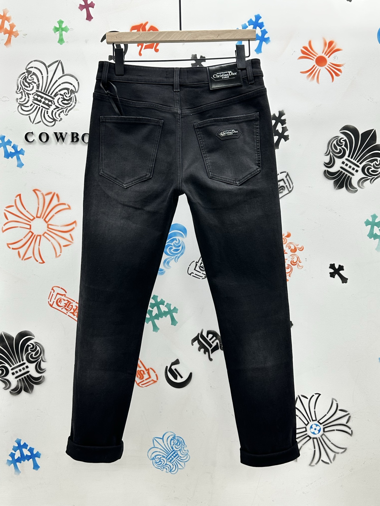 冬❄️（底抓绒）🔥新款现货上市🔥🔥原单爆款牛仔裤👖超级定制款，原版五金，超级重工工艺，版型超赞👍细节做工