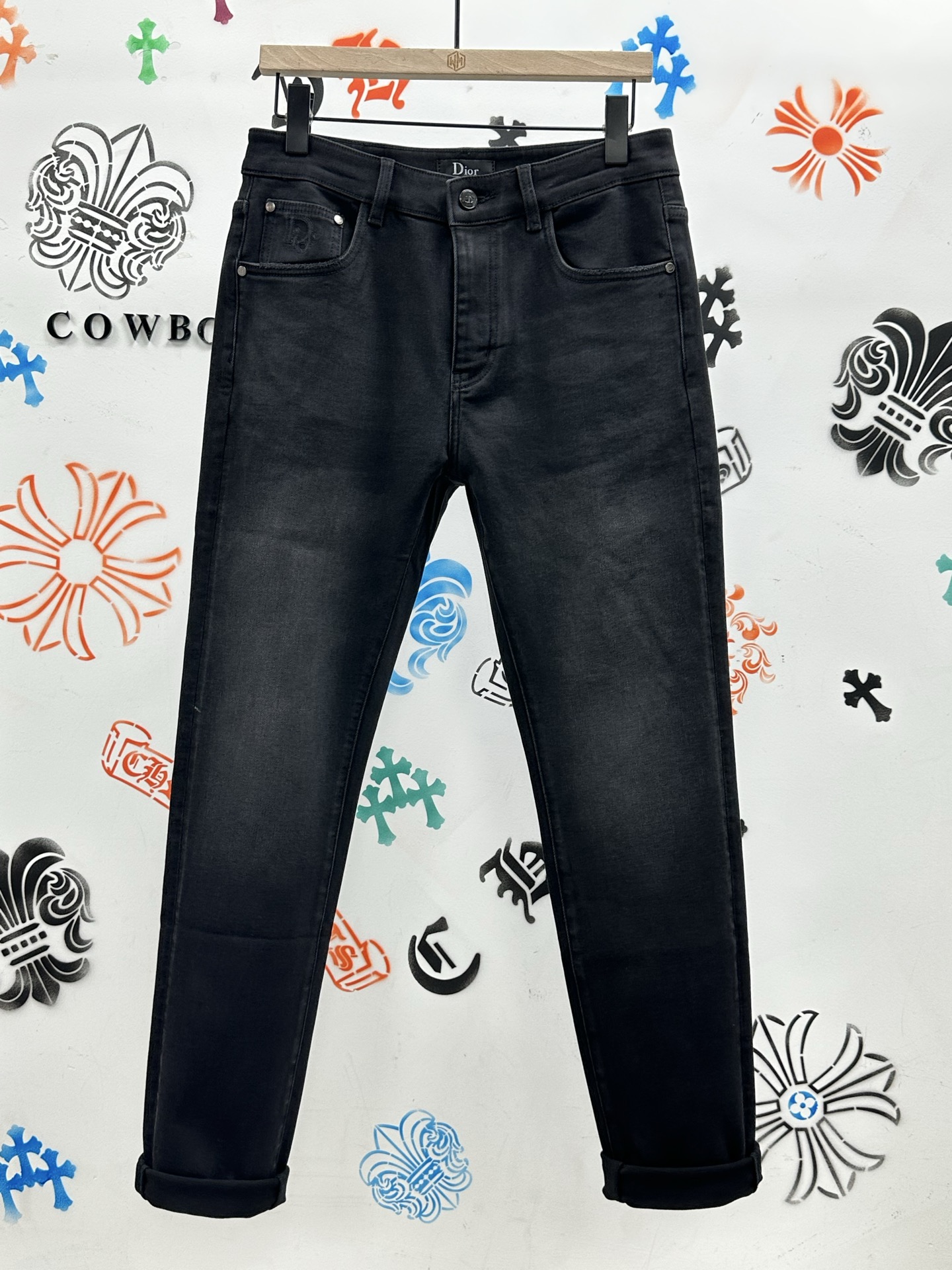 冬❄️（底抓绒）🔥新款现货上市🔥🔥原单爆款牛仔裤👖超级定制款，原版五金，超级重工工艺，版型超赞👍细节做工