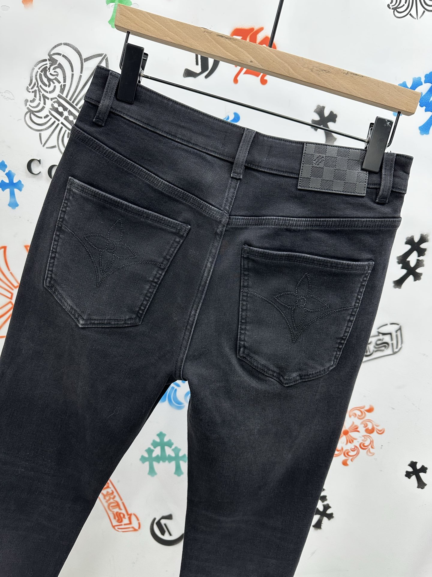 冬❄️（底抓绒）🔥新款现货上市🔥🔥原单爆款牛仔裤👖超级定制款，原版五金，超级重工工艺，版型超赞👍细节做工