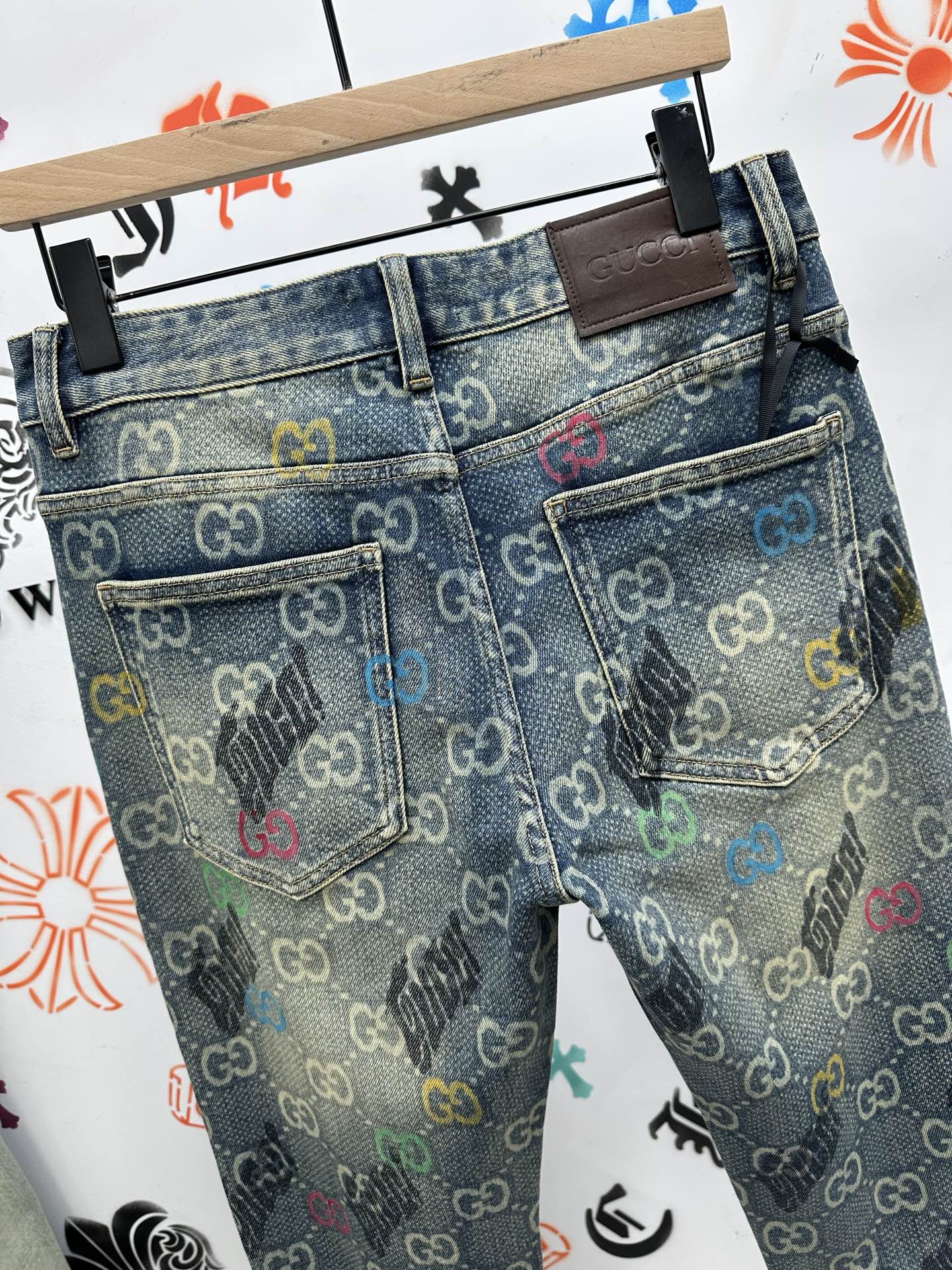 独特家爆款，创新新款. 🔥￼新款现货上市🔥🔥原单爆款牛仔裤👖超级定制款，原版五金，超级重工工艺，版型超赞