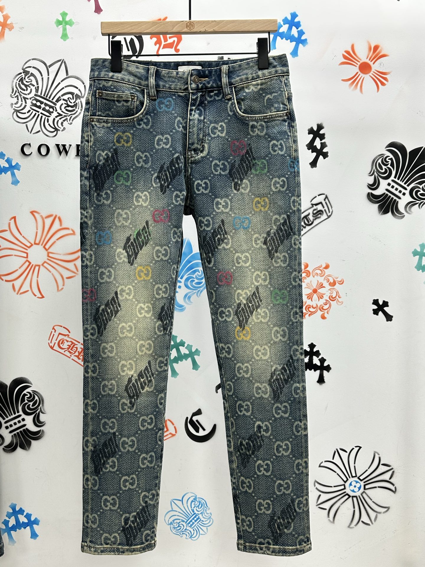 独特家爆款，创新新款. 🔥￼新款现货上市🔥🔥原单爆款牛仔裤👖超级定制款，原版五金，超级重工工艺，版型超赞